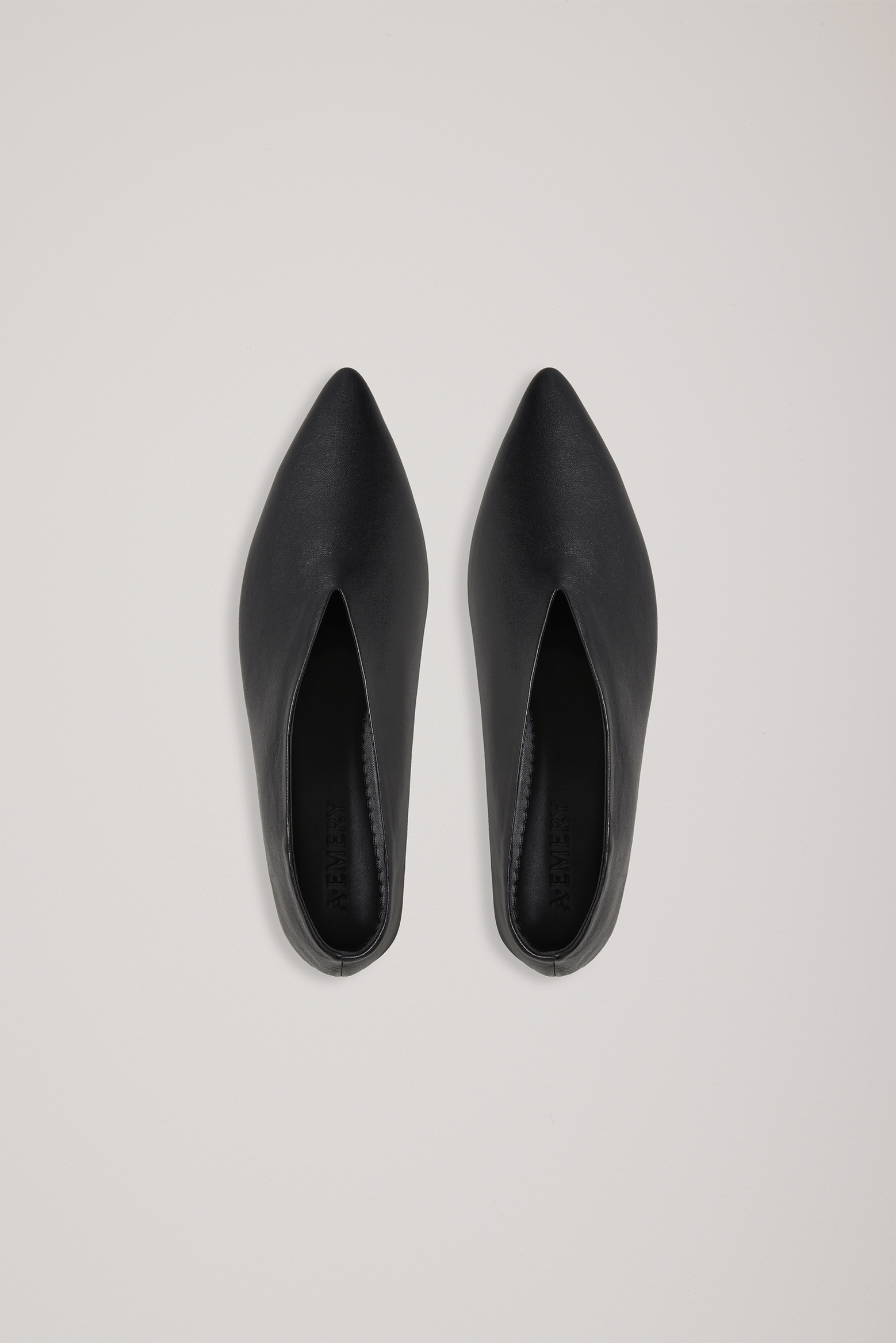 A.EMERY LIMA FLAT | THE NEW TREND
