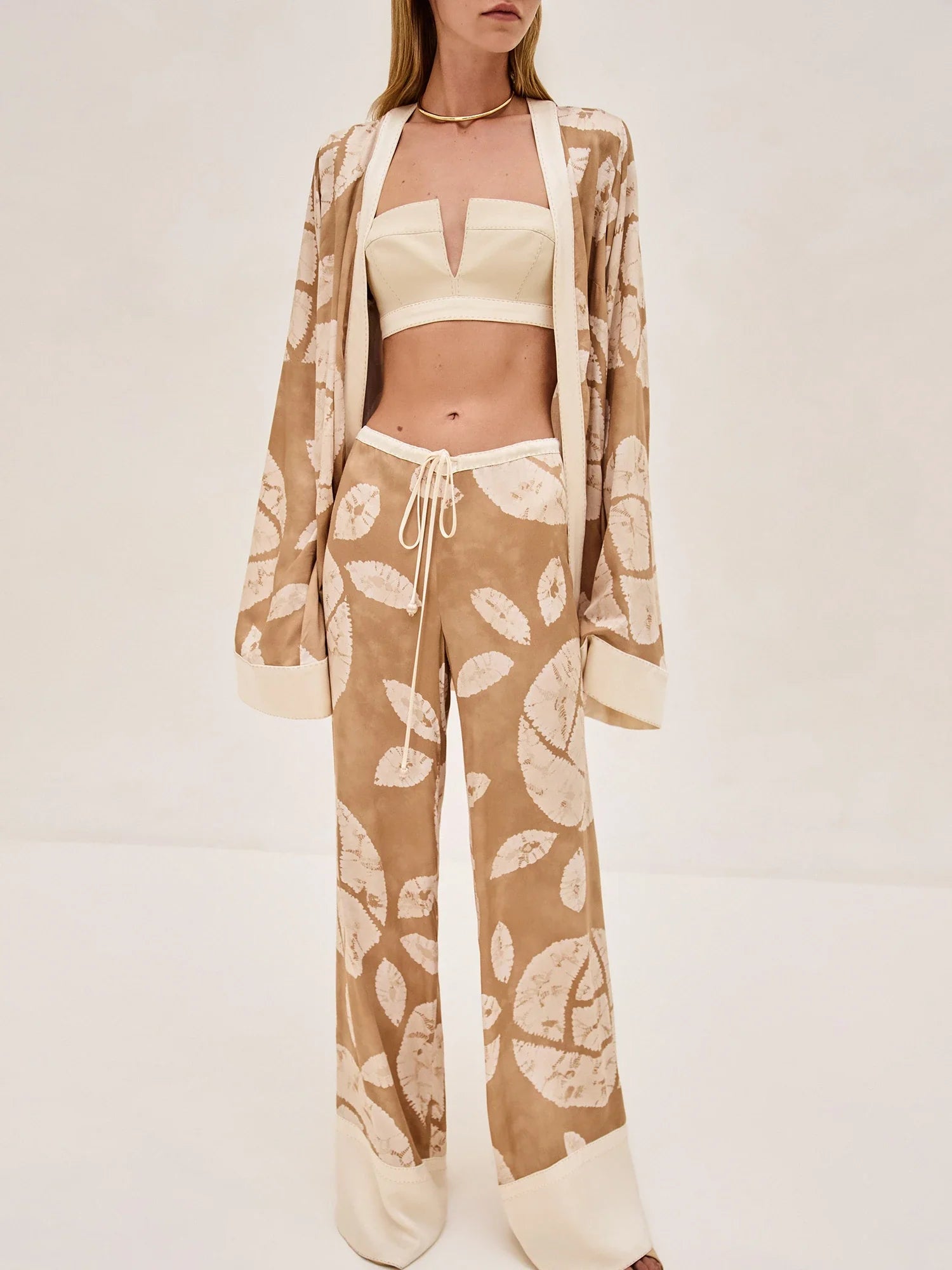 ALEXIS TIANI PANTS | THE NEW TREND