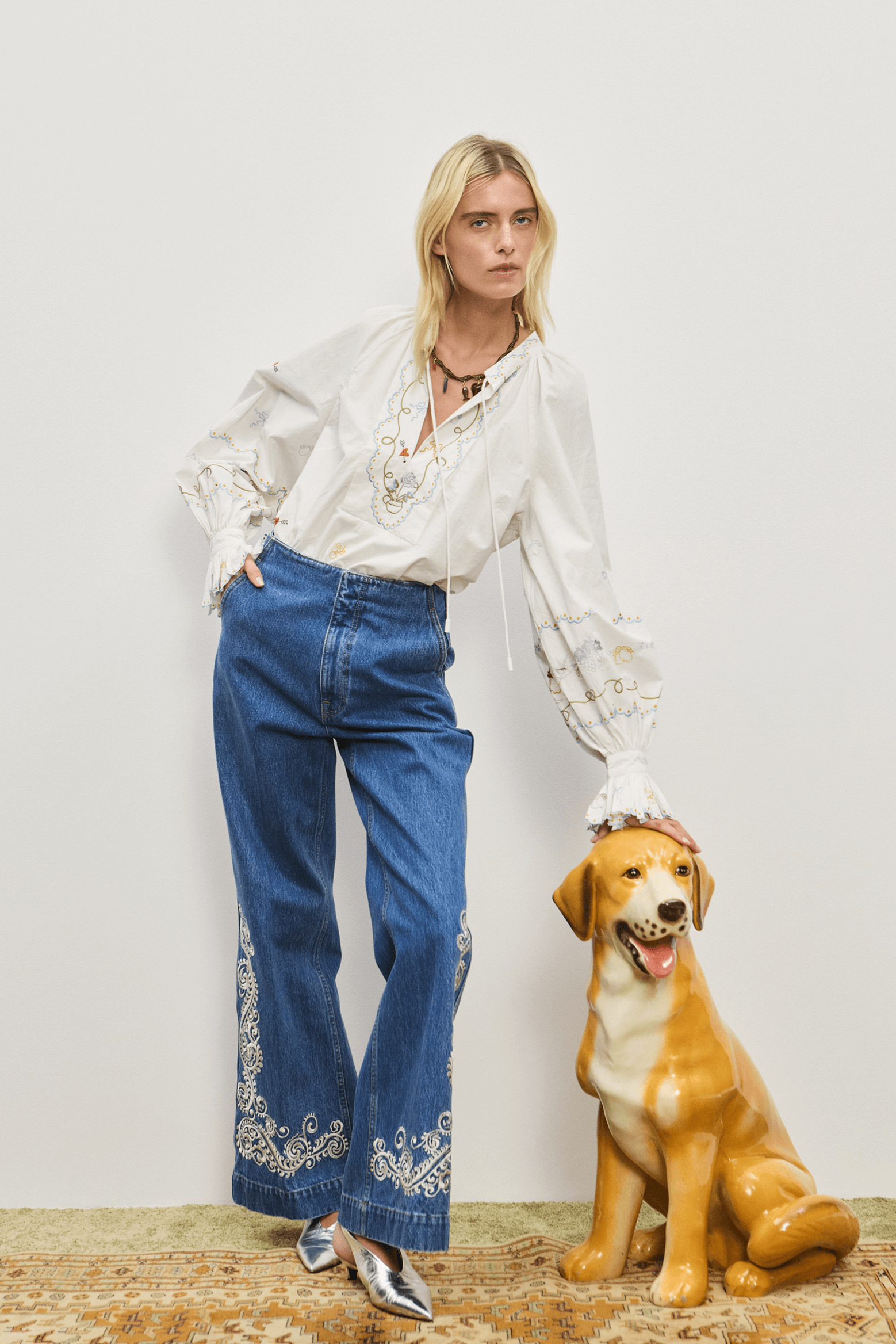 ALÉMAIS JACONES FLARE DENIM JEAN IN INDIGO | THE NEW TREND