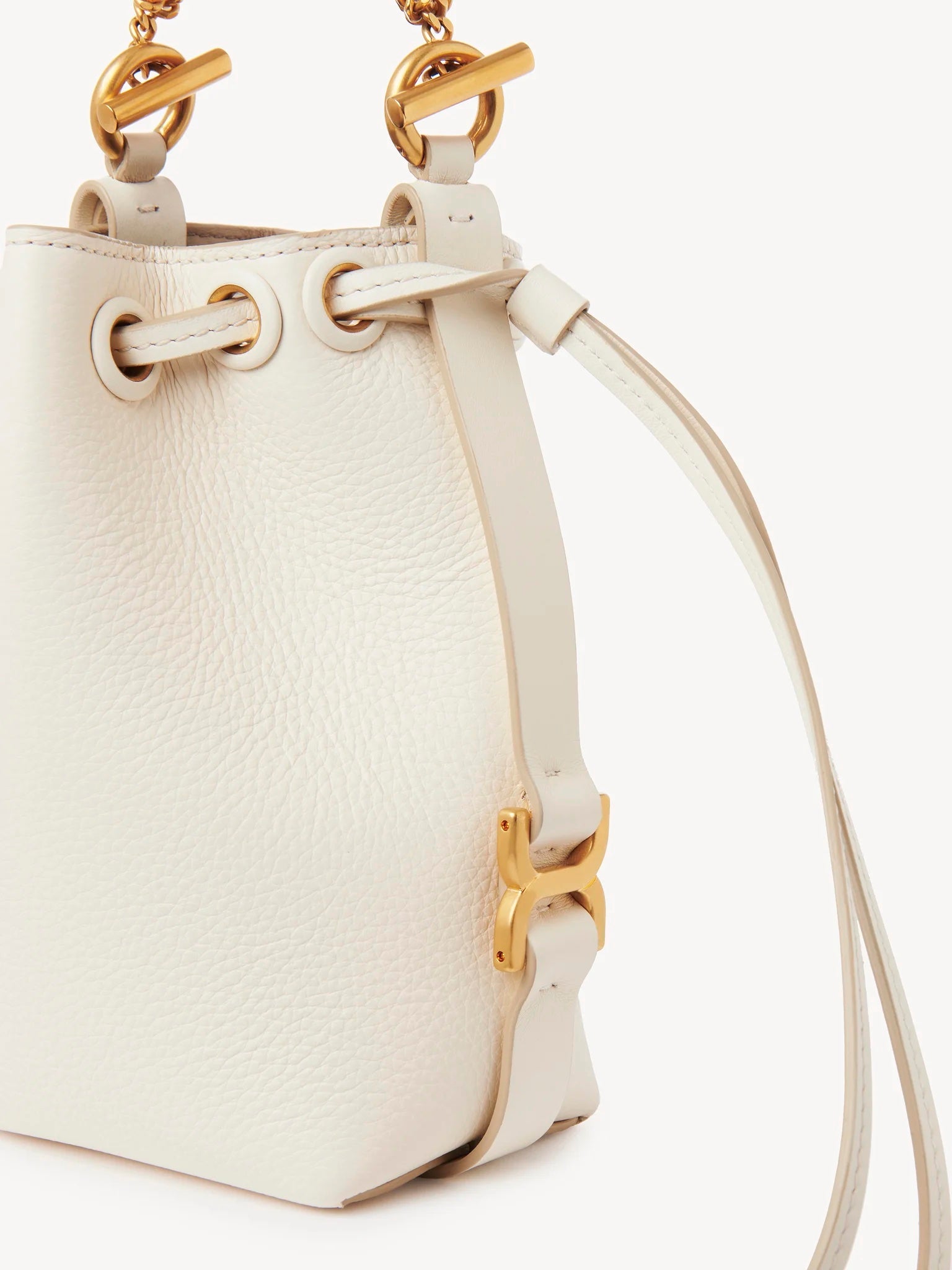 CHLOÉ Marcie Micro Bucket Bag in Misty Ivory | The New Trend