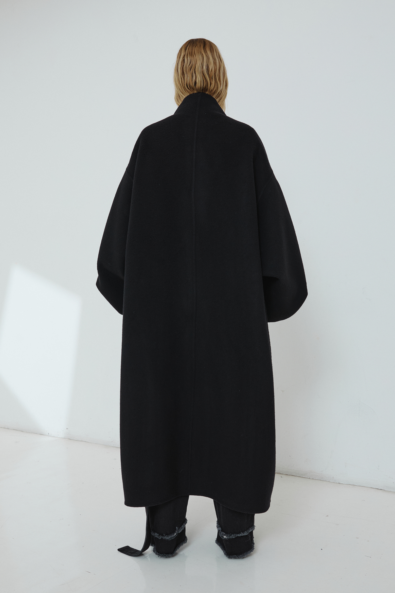 DARKPARK NORTH - OVERSIZE CASHMERE WOOL COAT IN BLACK | THE NEW TREND