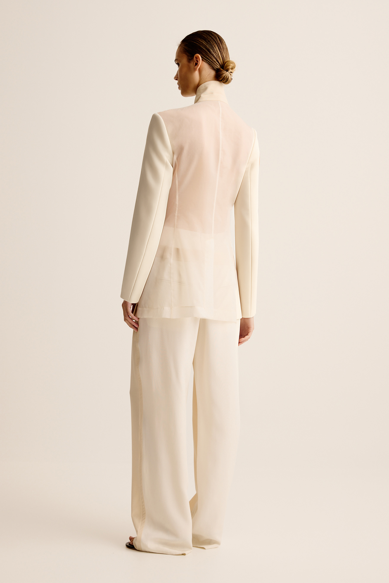 ESSE AIRE TIE BLAZER IN CREAM | THE NEW TREND