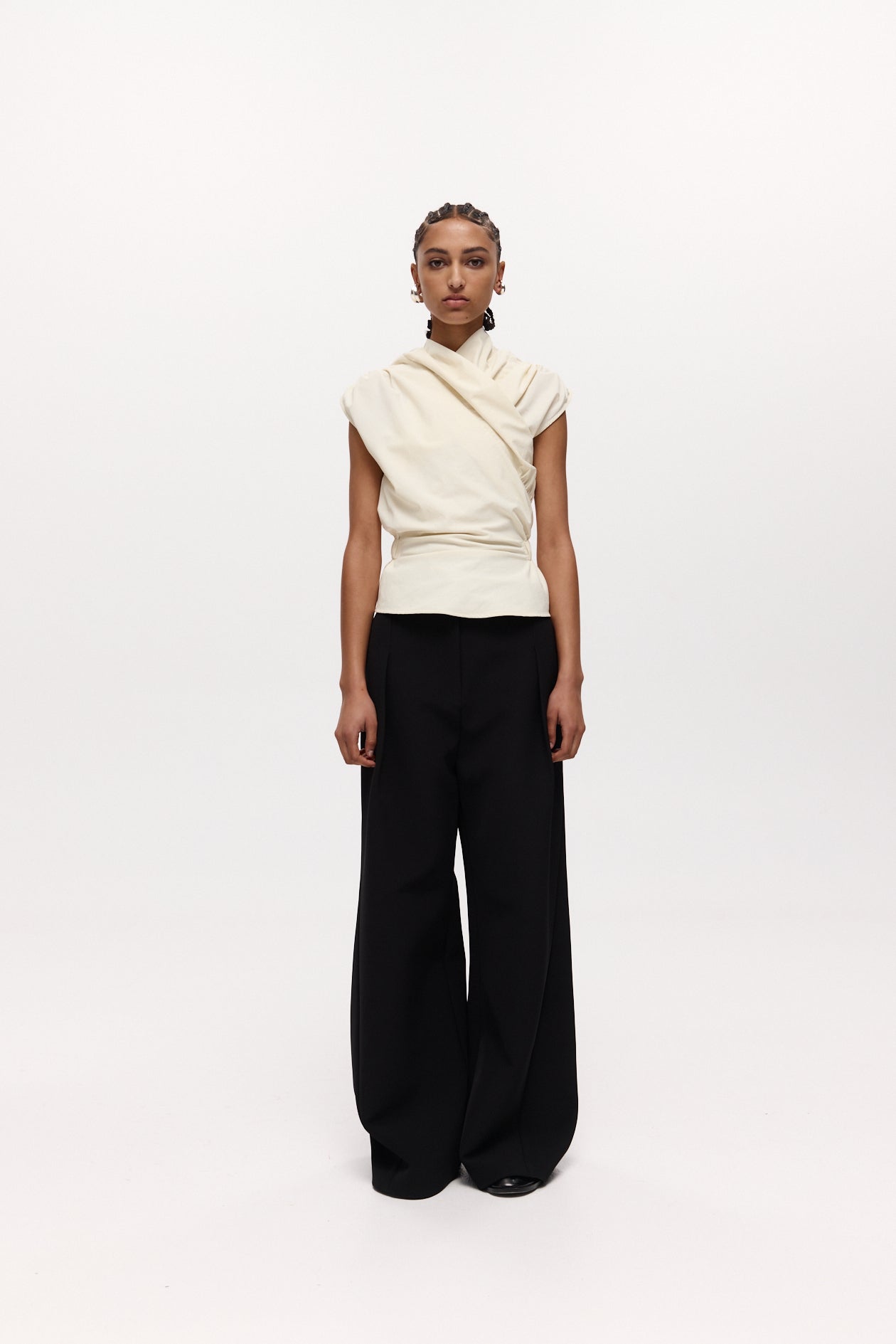 HARRIS TAPPER CHAIMBERLAIN TOP IN IVORY| THE NEW TREND