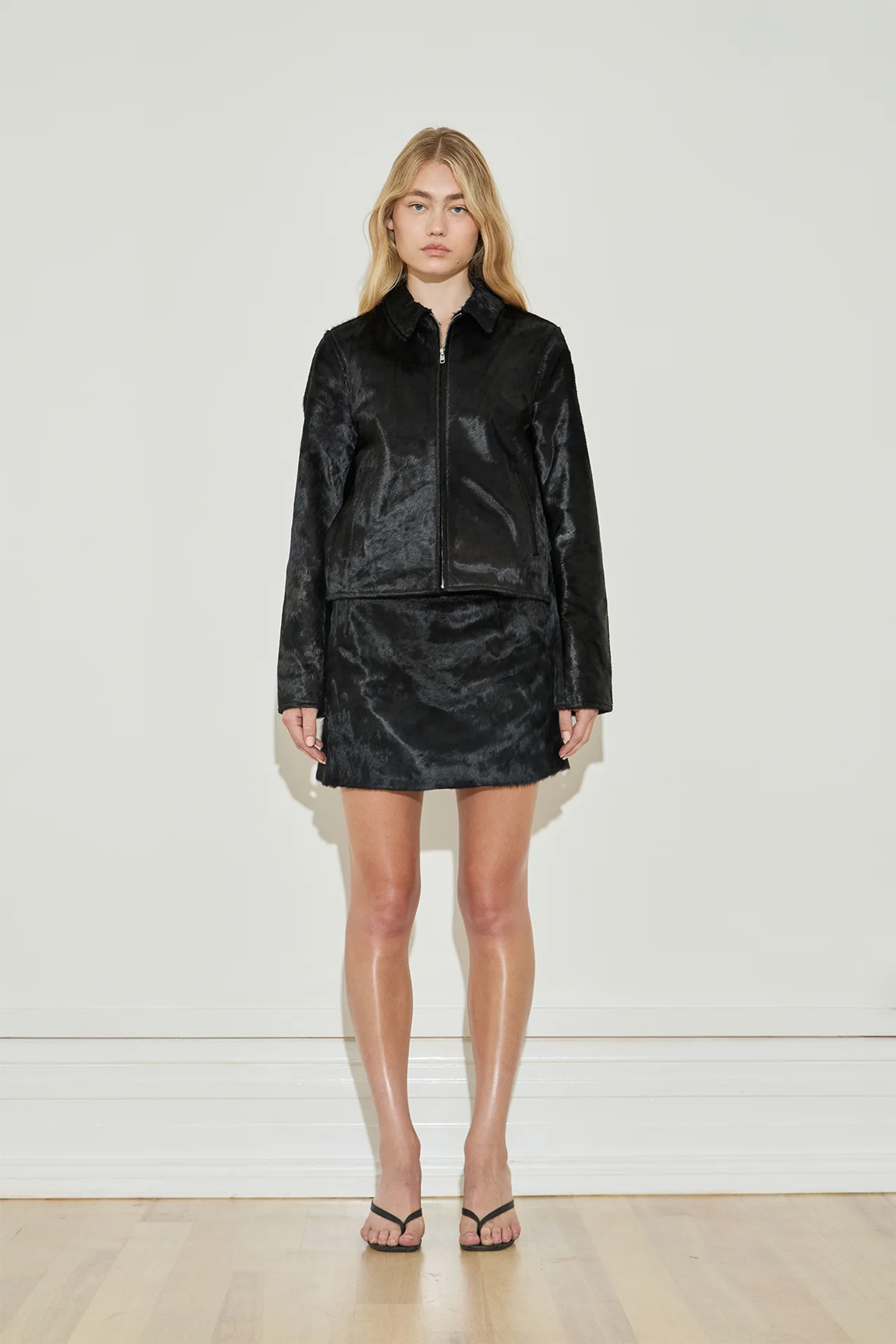 MAISON ESSENTIELE COWHIDE CLASSIC LEATHER JACKET | THE NEW TREND