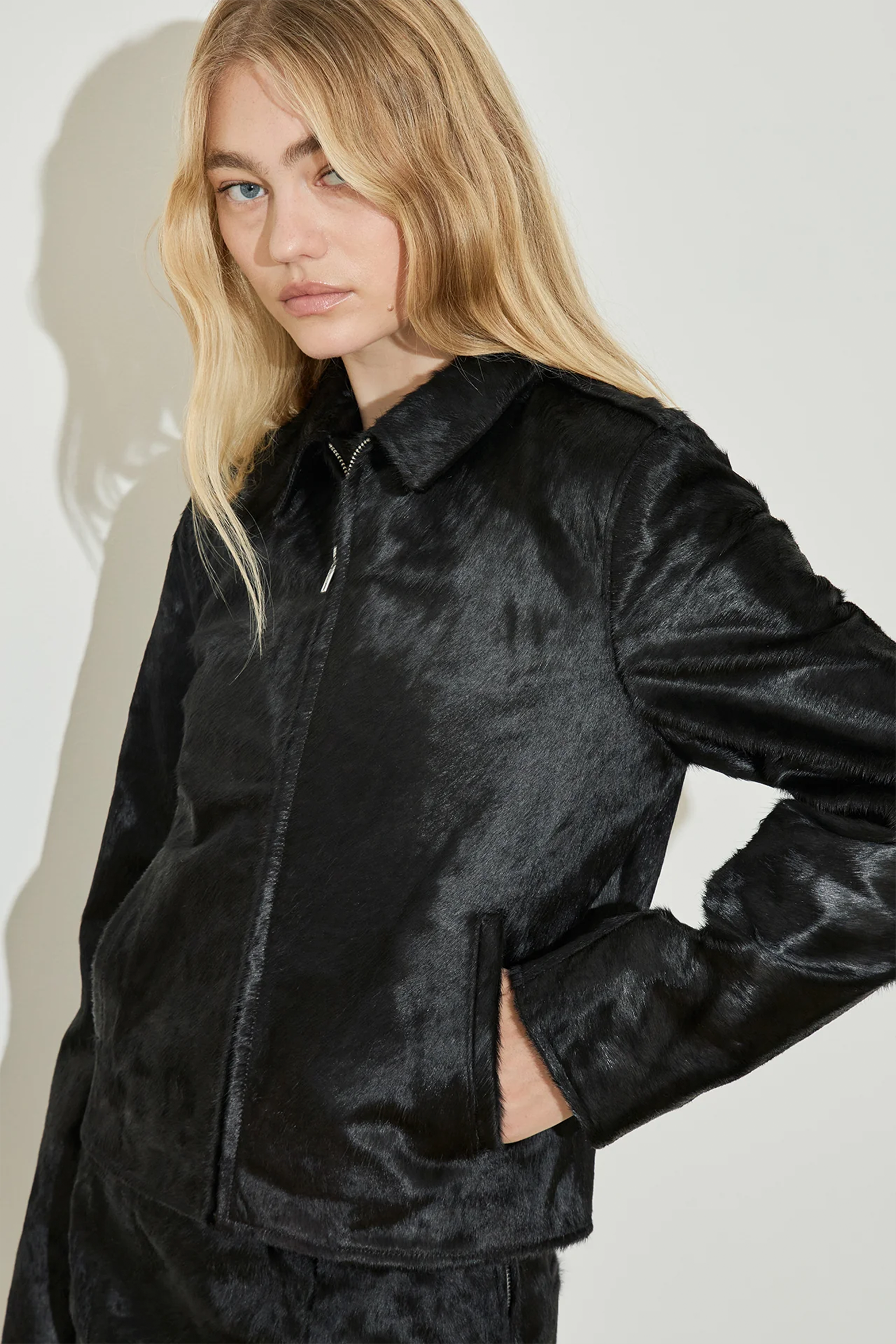 MAISON ESSENTIELE COWHIDE CLASSIC LEATHER JACKET | THE NEW TREND