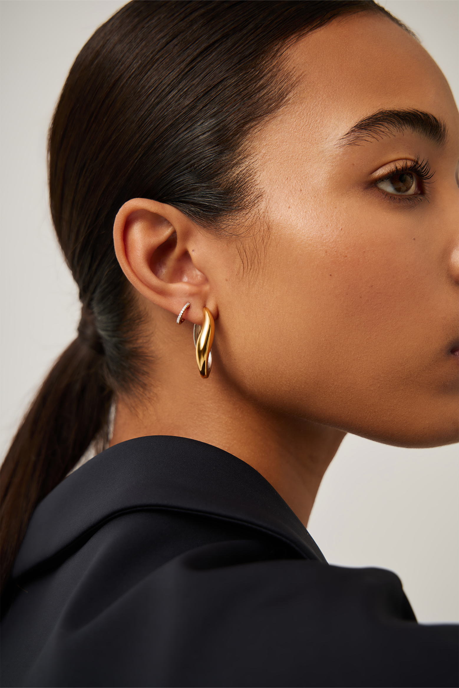 MISSOMA SAVI SIGNATURE LARGE HOOP EARRINGS | THE NEW TREND