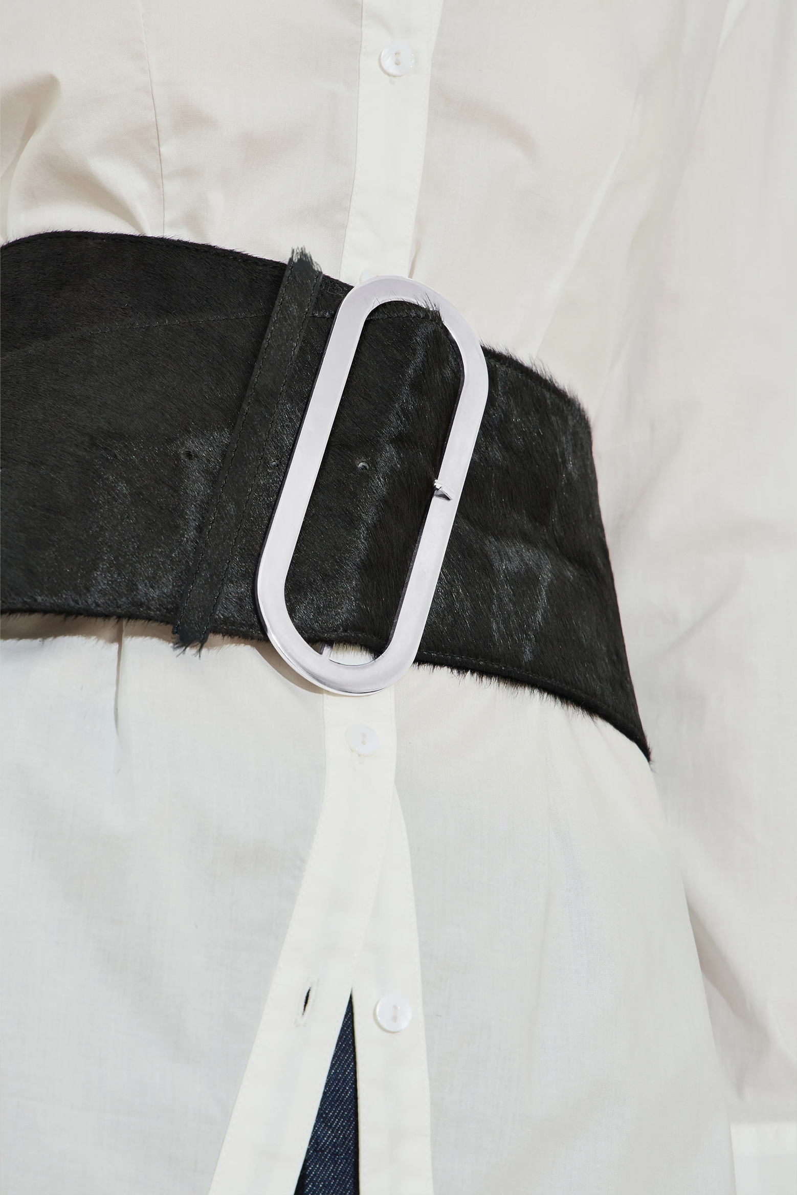 MAISON ESSENTIELE COWHIDE WIDE BELT IN BLACK | THE NEW TREND