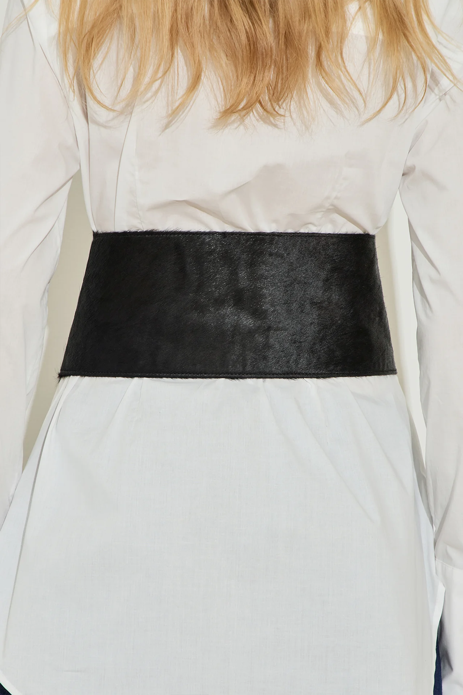 MAISON ESSENTIELE COWHIDE WIDE BELT IN BLACK | THE NEW TREND