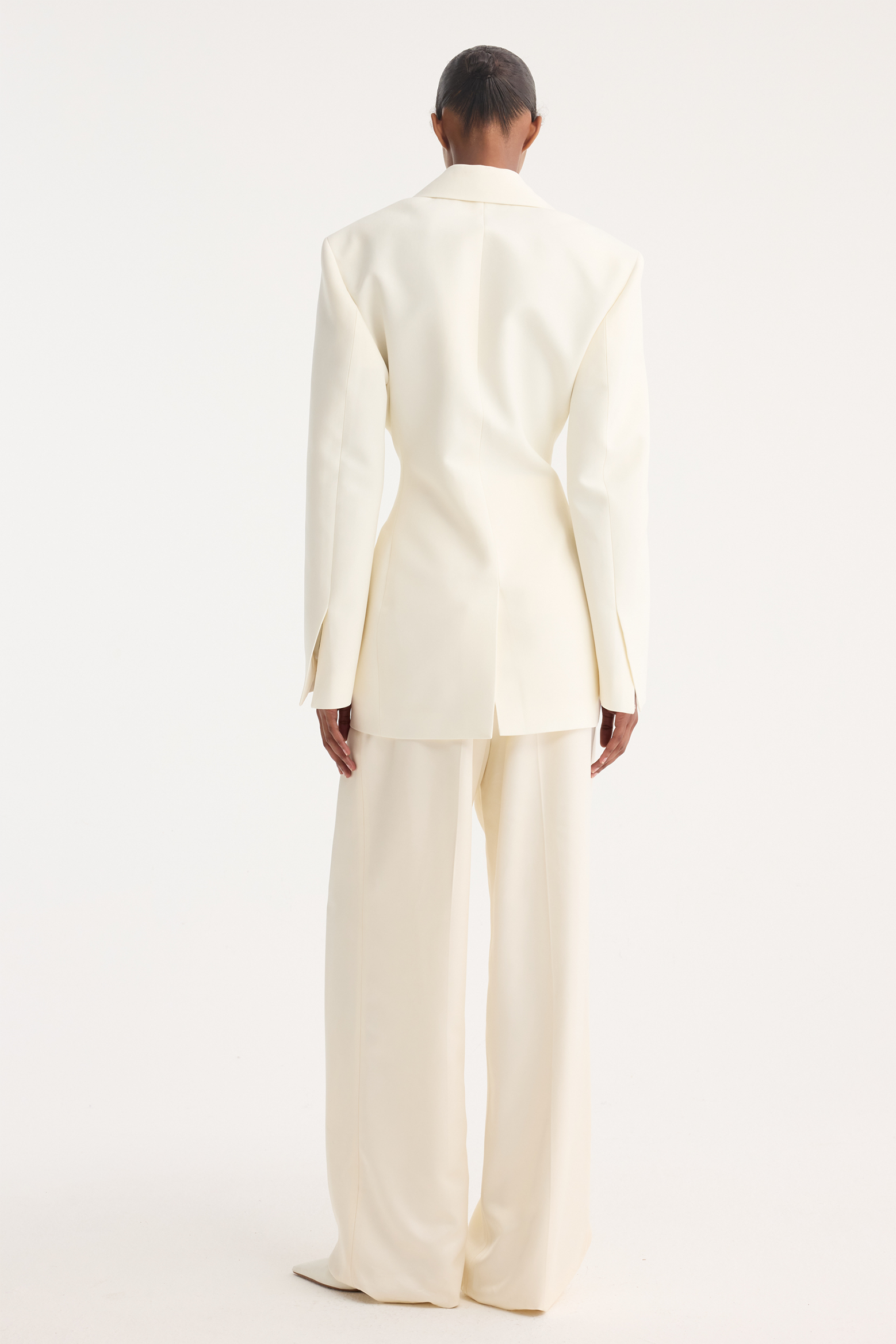 HOURGLASS TUXEDO BLAZER