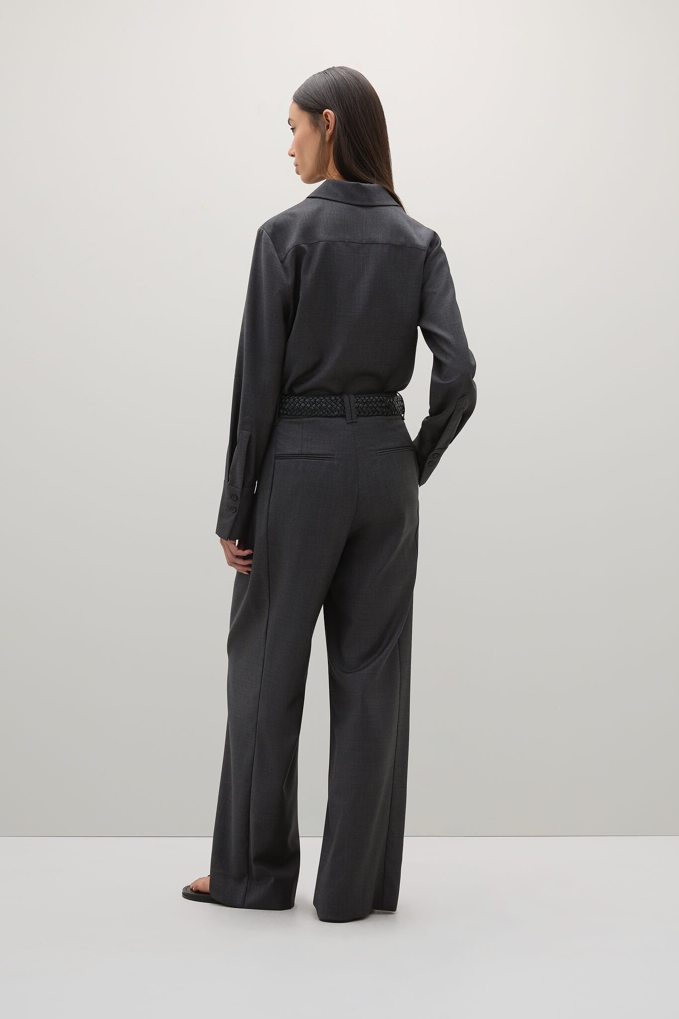 A.EMERY GODDARD PANT IN CHARCOAL | THE NEW TREND