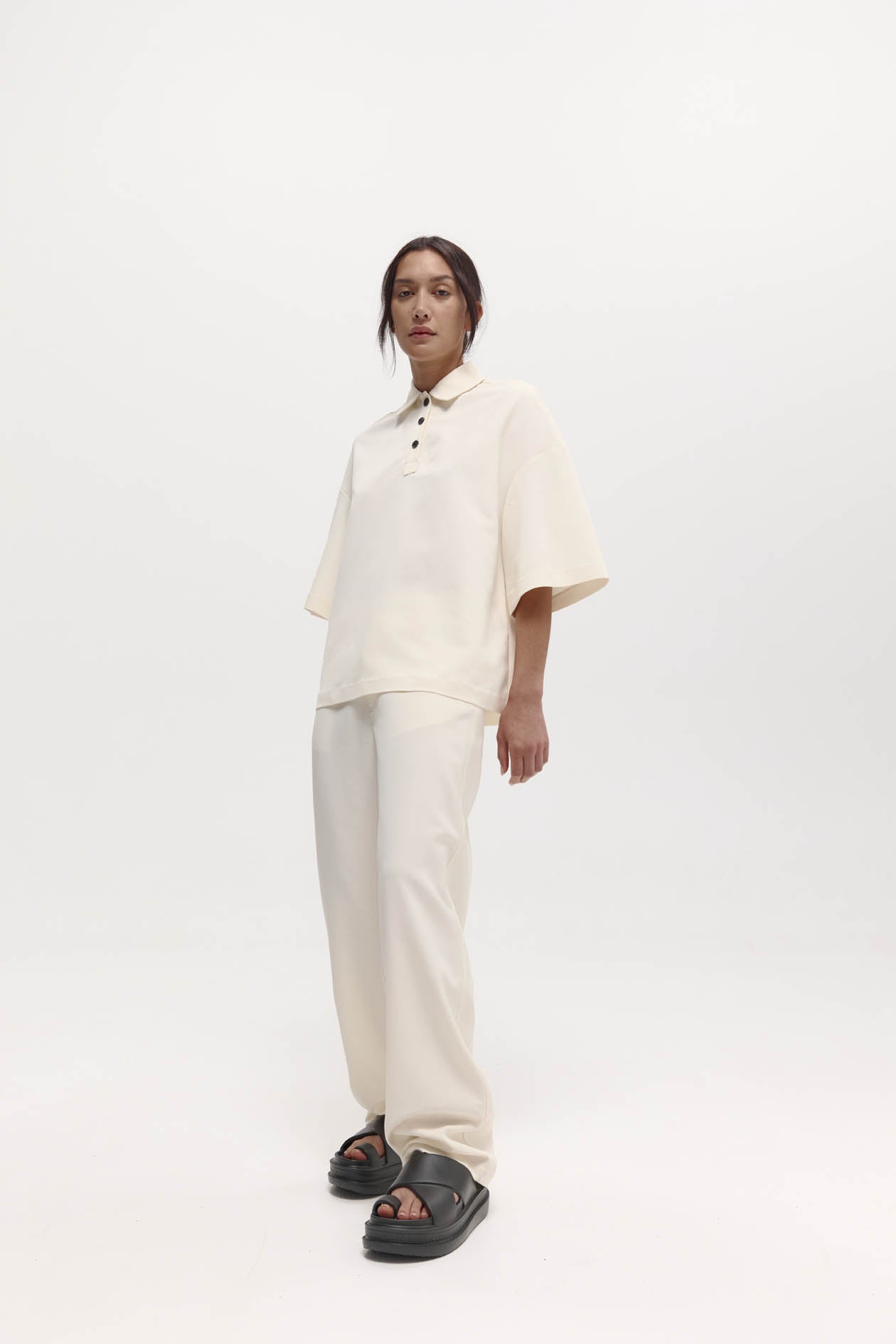 HARRIS TAPPER SHORT SLEEVE ORWELL POLO IN CREAM | THE NEW TREND