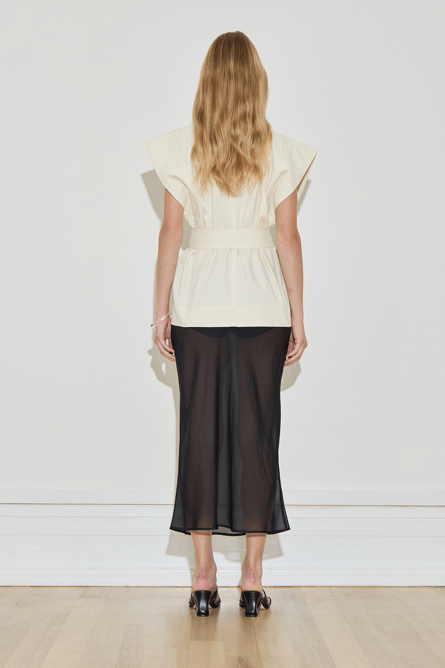 MAISON ESSENTIELE KIMONO TOP IN CREAM | THE NEW TREND