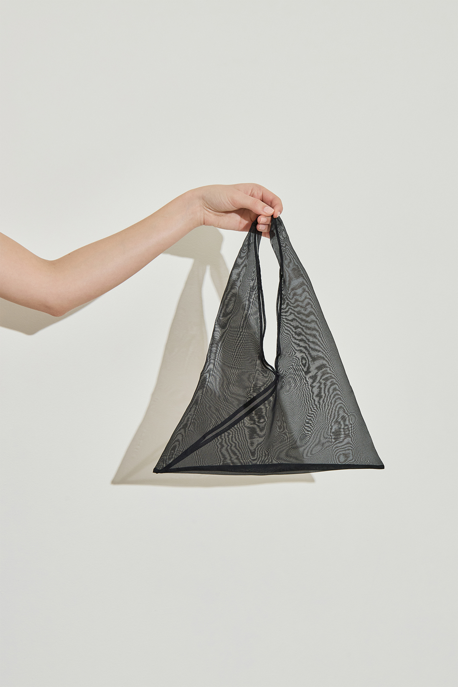 MAISON ESSENTIELE ORGANZA MINI BAG | THE NEW TREND