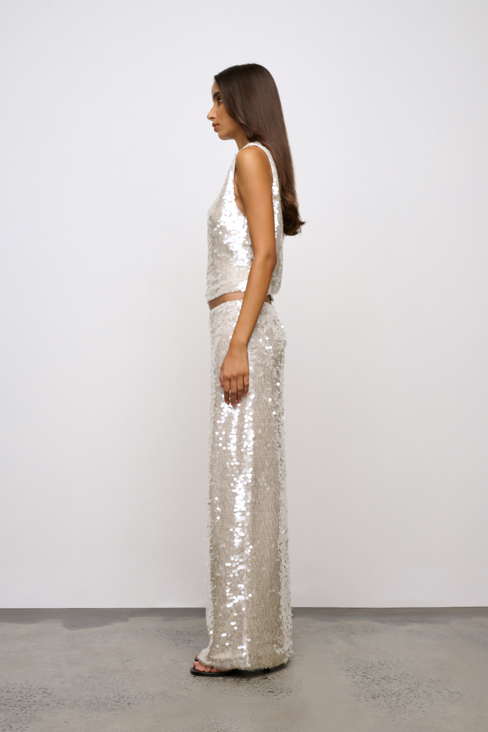 ONE OF OTHERS KANE SKIRT IN SALT | THE NEW TREND