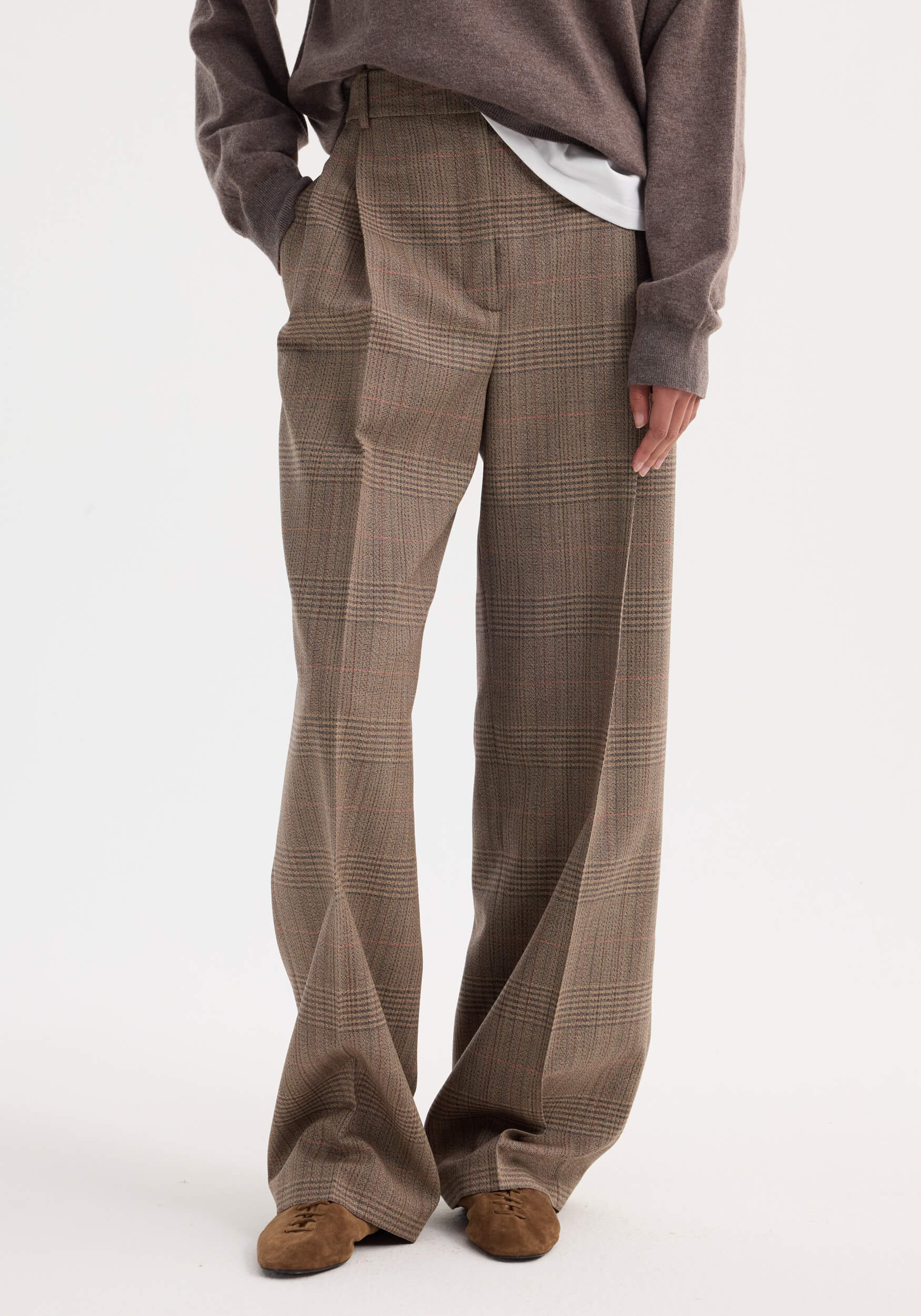RÓHE MID-WAIST TAILORED TROUSERS | THE NEW TREND