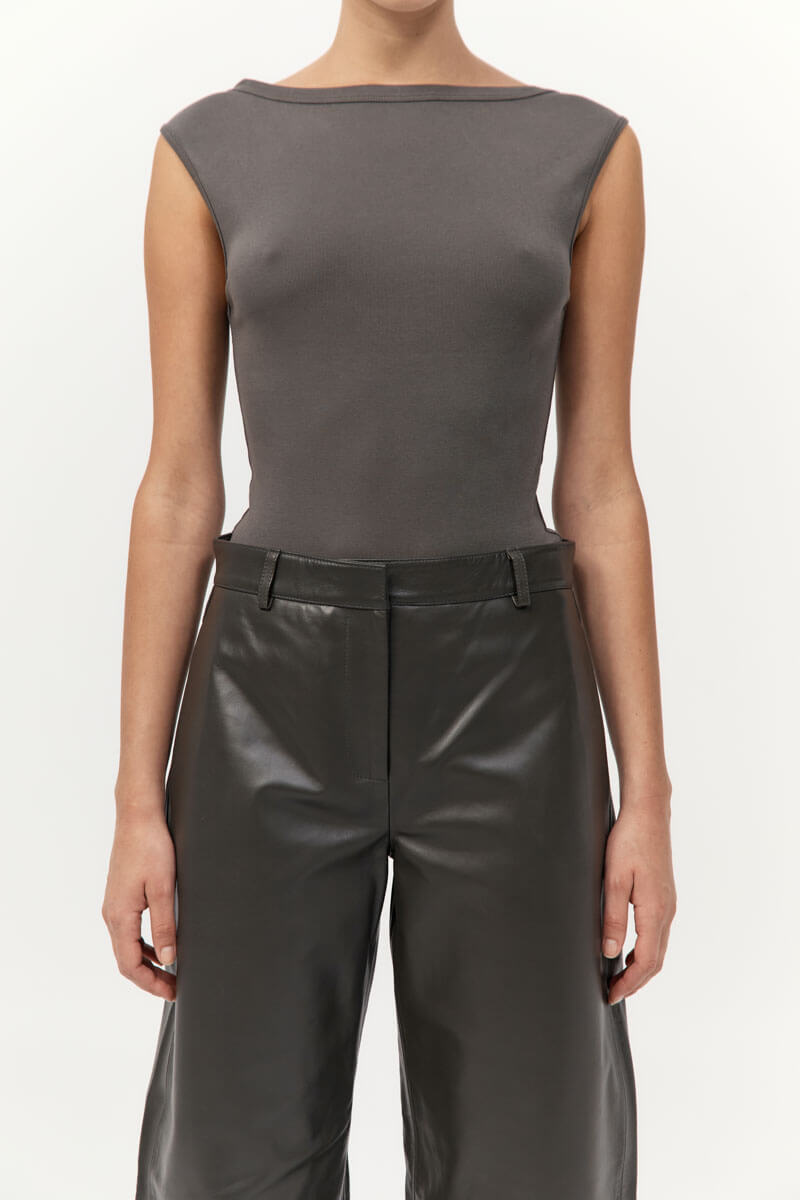 ST. AGNI LEATHER BALLOON PANTS IN KHAKI | THE NEW TREND
