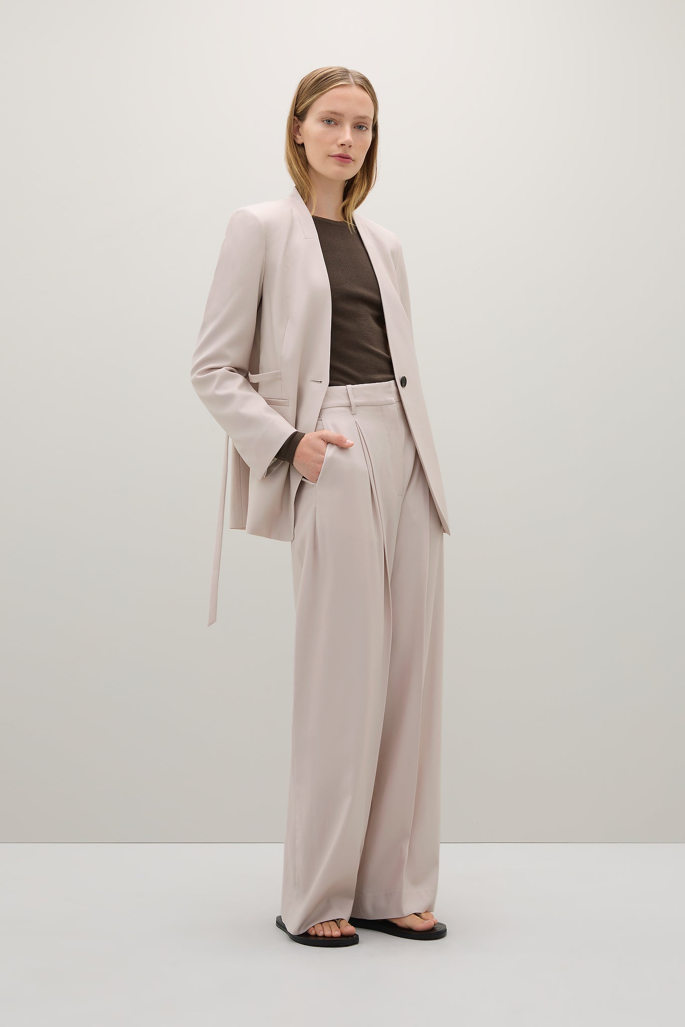 A.EMERY CLIFTON BLAZER IN OYSTER | THE NEW TREND