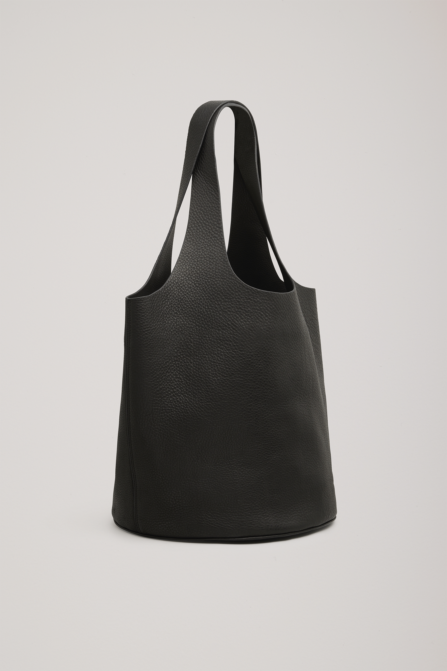 A.EMERY TIMMS BAG IN BLACK | THE NEW TREND