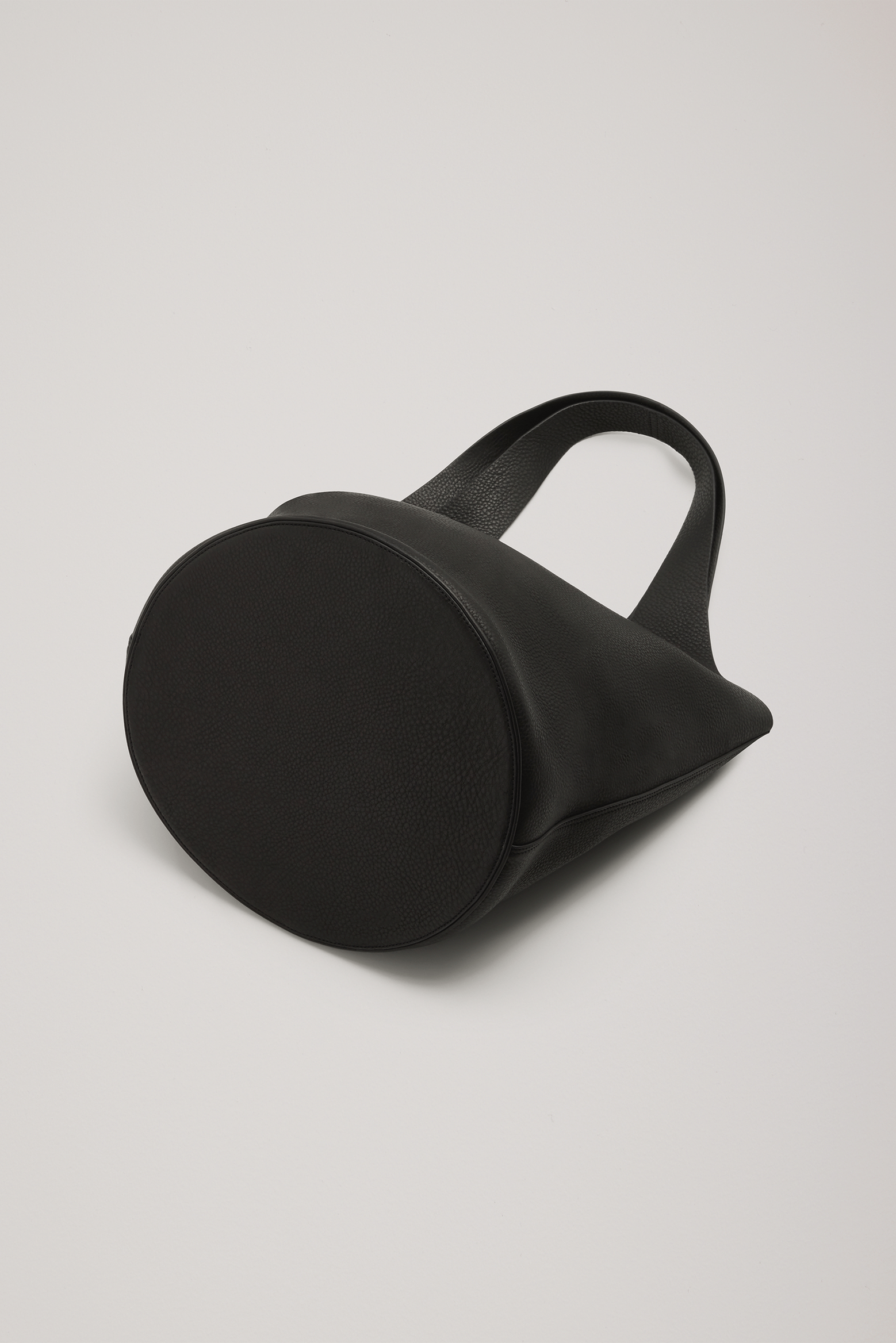 A.EMERY TIMMS BAG IN BLACK | THE NEW TREND