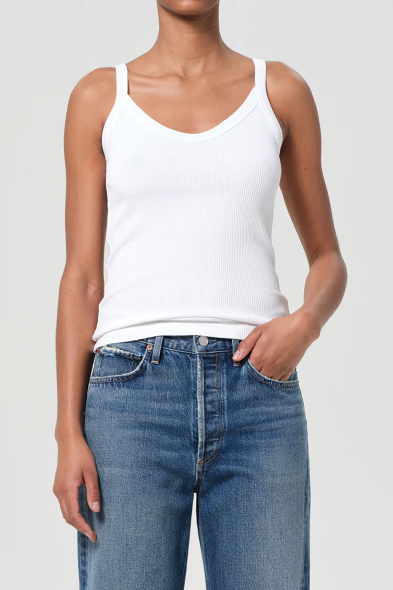 AGOLDE JORDAN TANK IN WHITE | THE NEW TREND