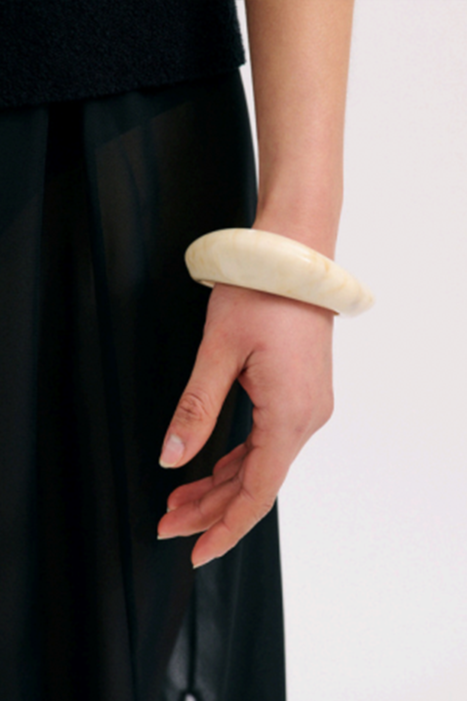 ANNA ROSSI TAKE IT AWAY BANGLE IN CREAM | THE NEW TREND