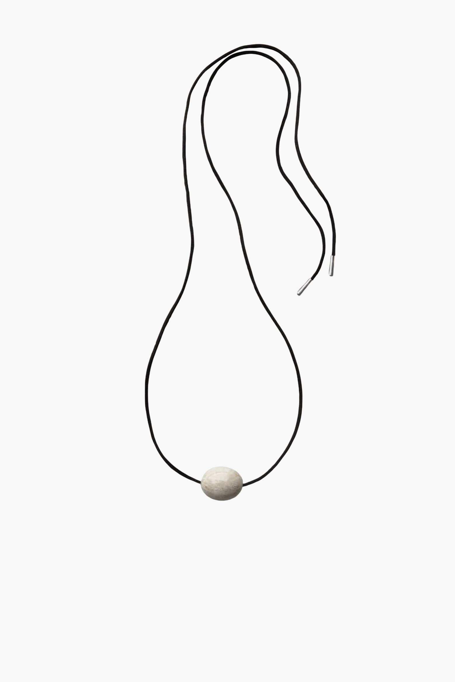 SMALL STONE ELLIPSE NECKLACE