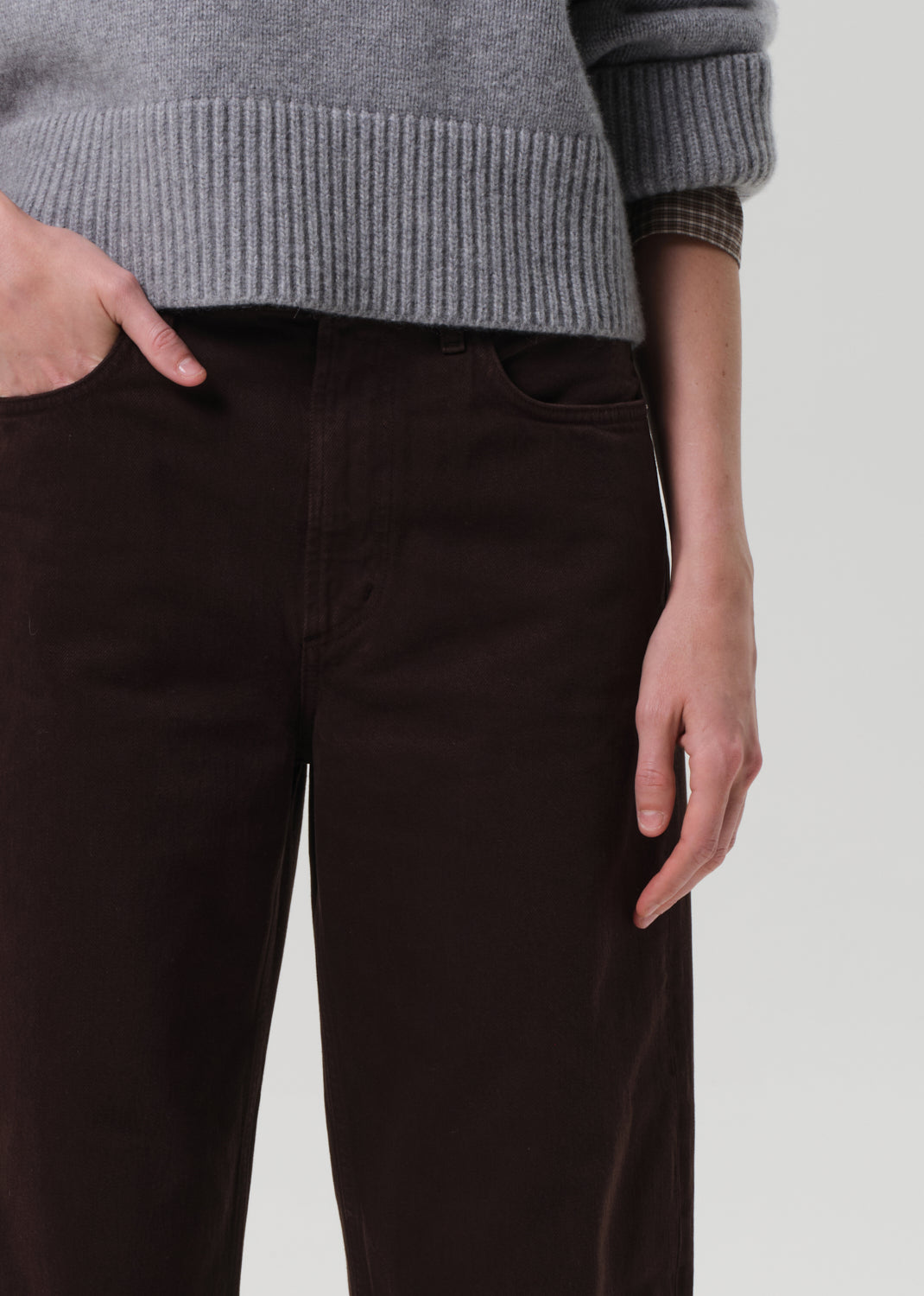COH MIRO TWILL PANT IN CAROBN | THE NEW TREND
