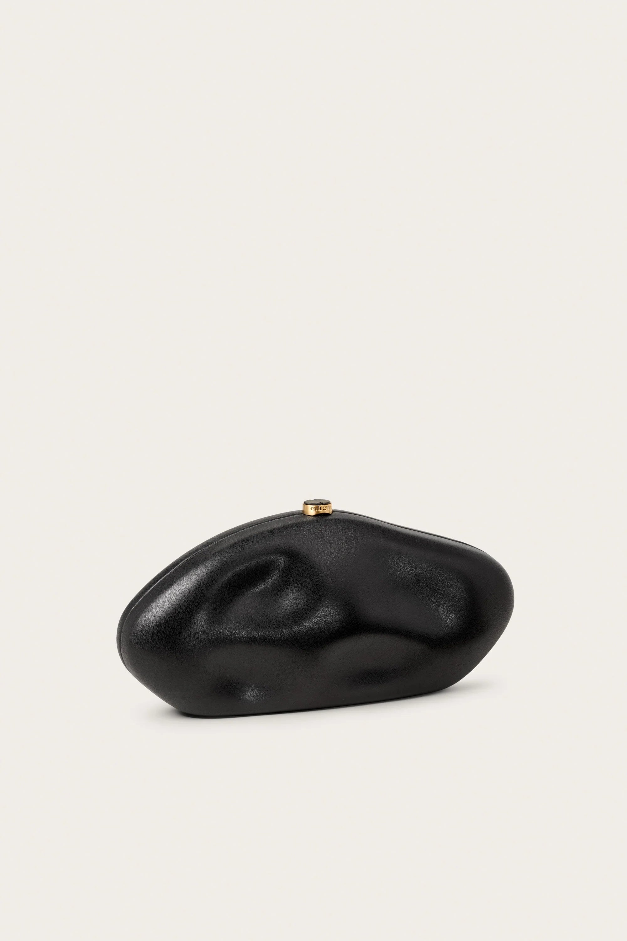 CULT GAIA THE CALDERA CLUTCH IN BLACK | THE NEW TREND