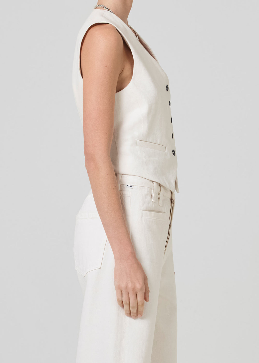 Citizens Of Humanity Sierra Vest in Marzipan available at TNT The New Trend Australia.