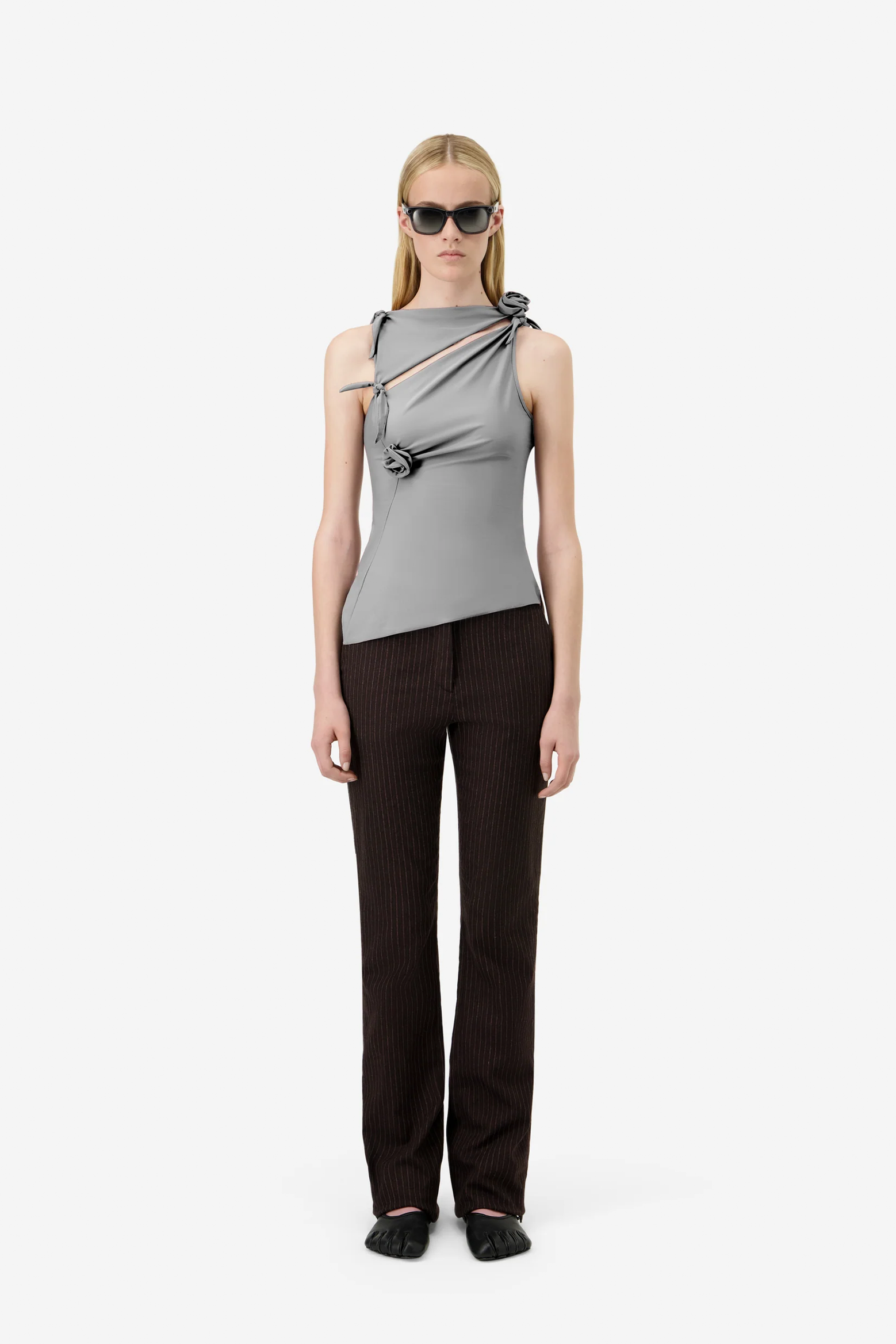 COPERNI FLOWER TOP IN GREY | THE NEW TREND