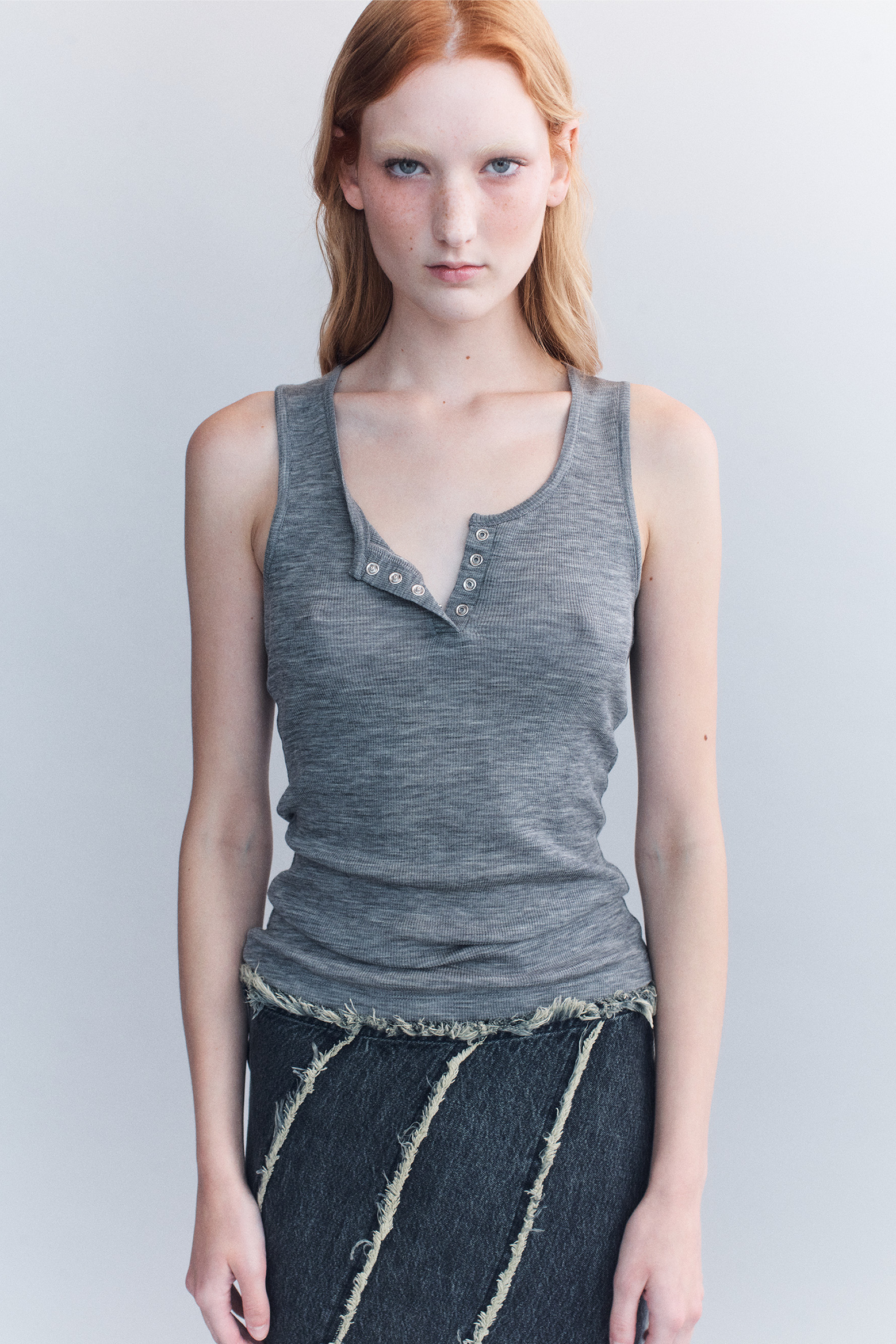 COURTNEY ZHENG MERINO HENLEY TANK IN GREY MARLE | THE NEW TREND