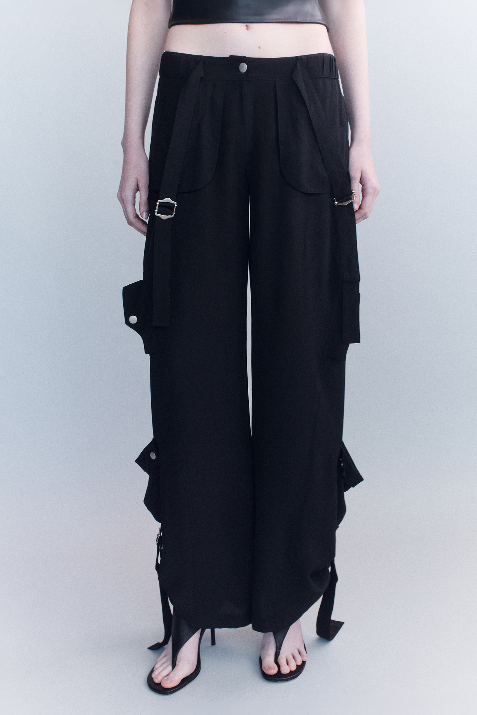 COURTNEY ZHENG SILK CARGO PANTS IN BLACK | THE NEW TREND