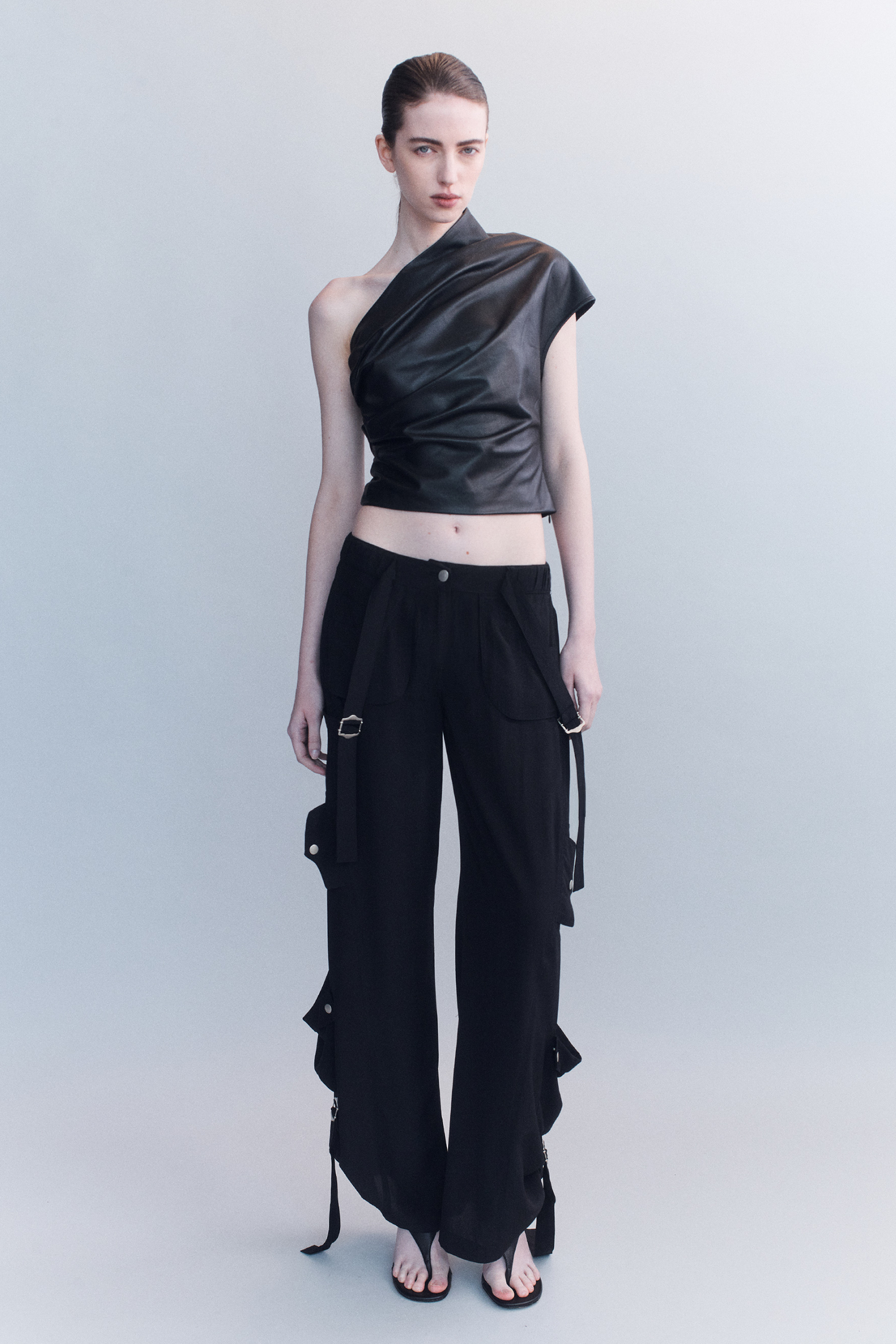 COURTNEY ZHENG SILK CARGO PANTS IN BLACK | THE NEW TREND