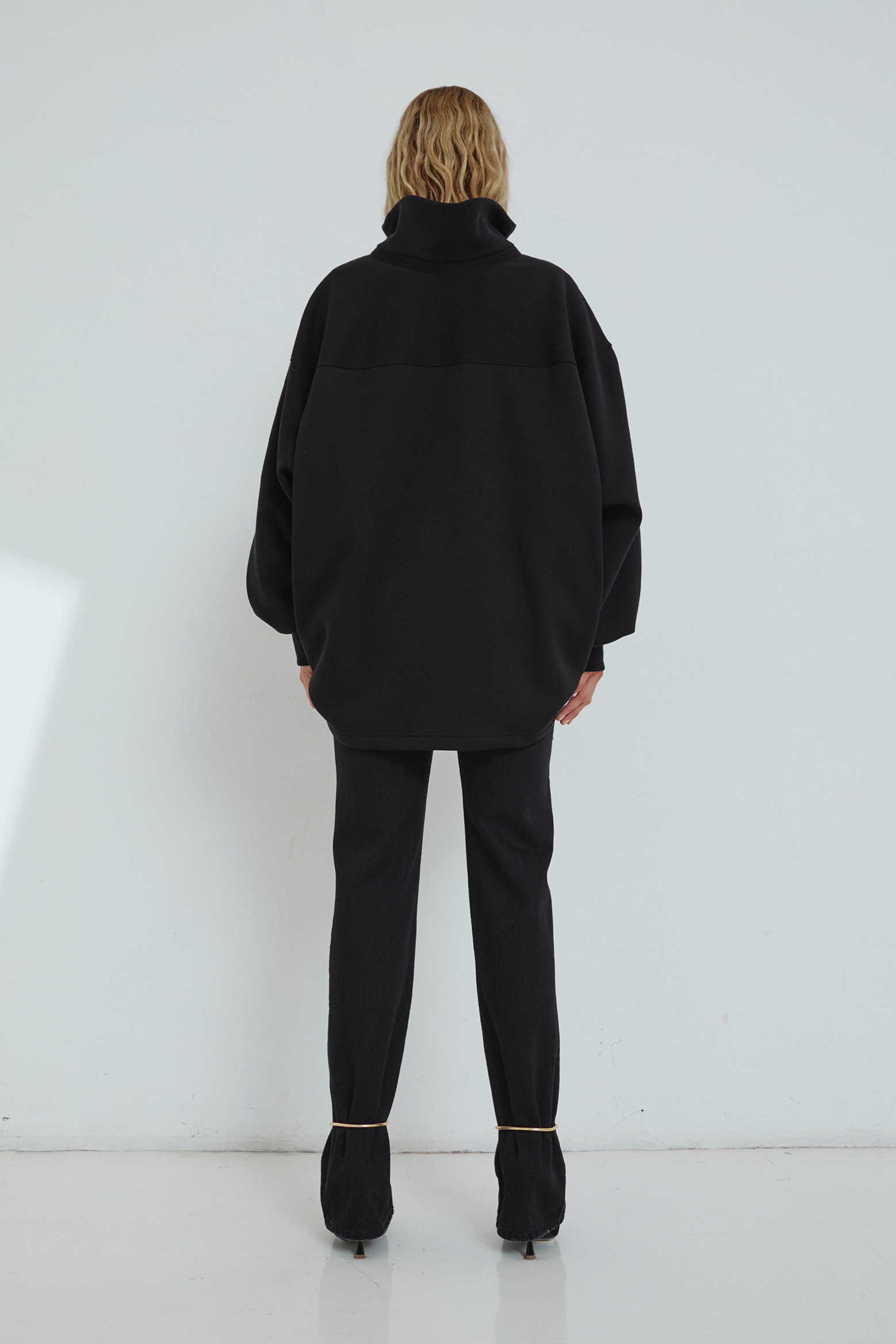 DARKPARK RIVER - OVERSIZE ZIP SWEATSHIRT IN BLACK | THE NEW TREND 