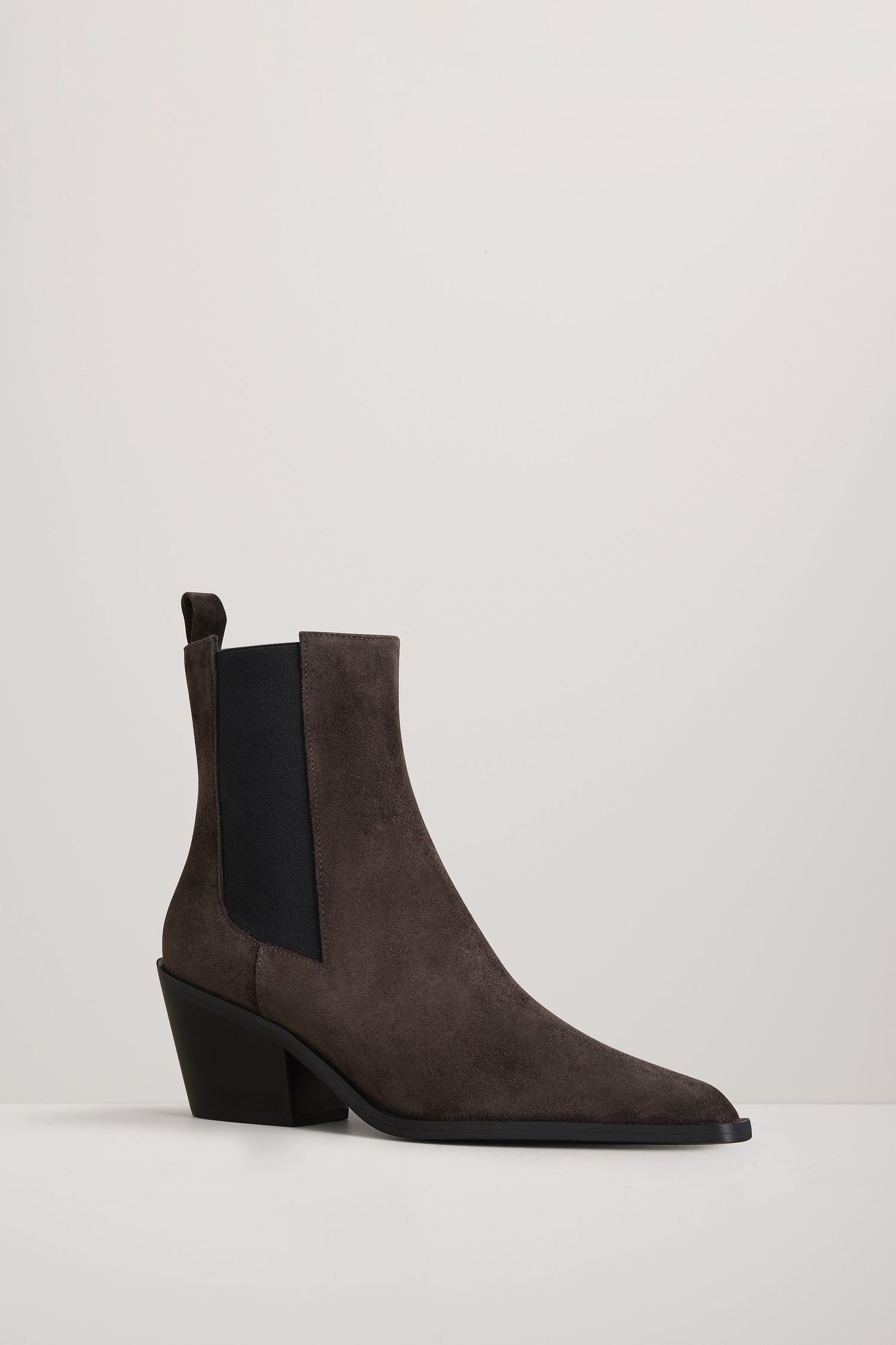 A.EMERY LEO BOOT IN MULCH SUEDE | THE NEW TREND