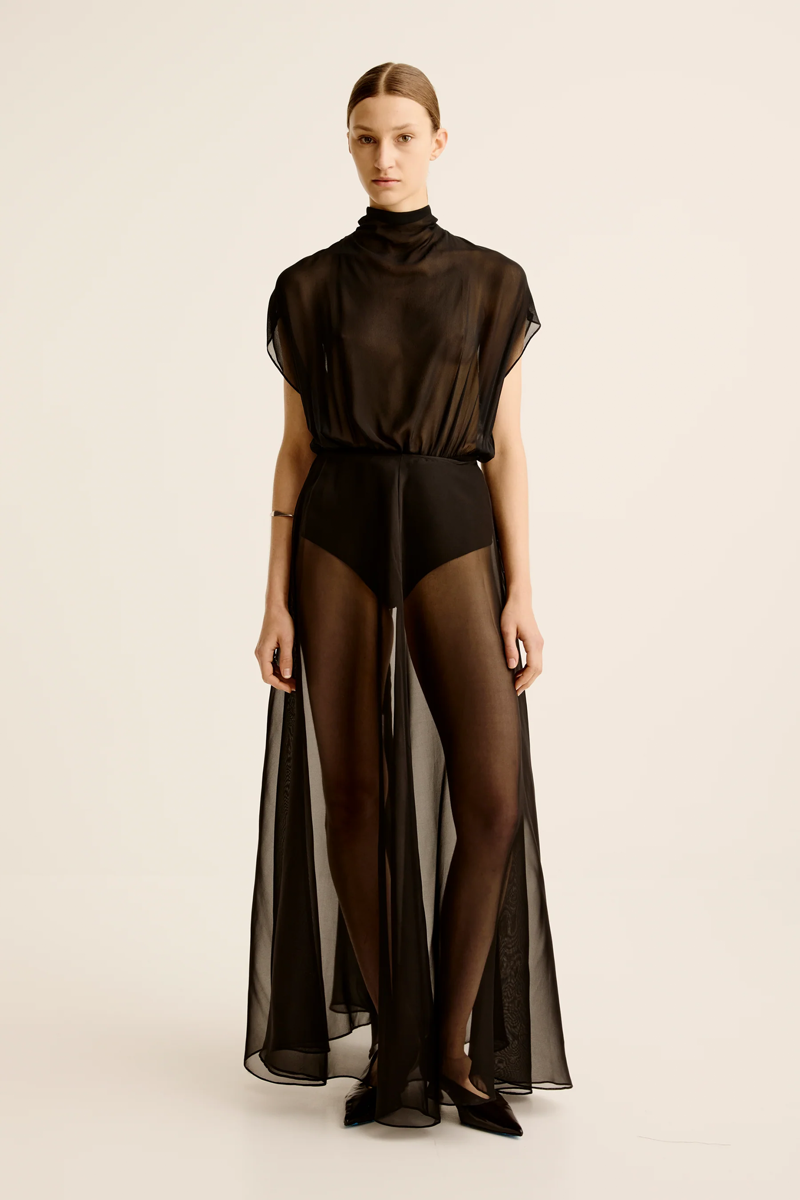 ESSE AIRE FULL SKIRT IN BLACK | THE NEW TREND