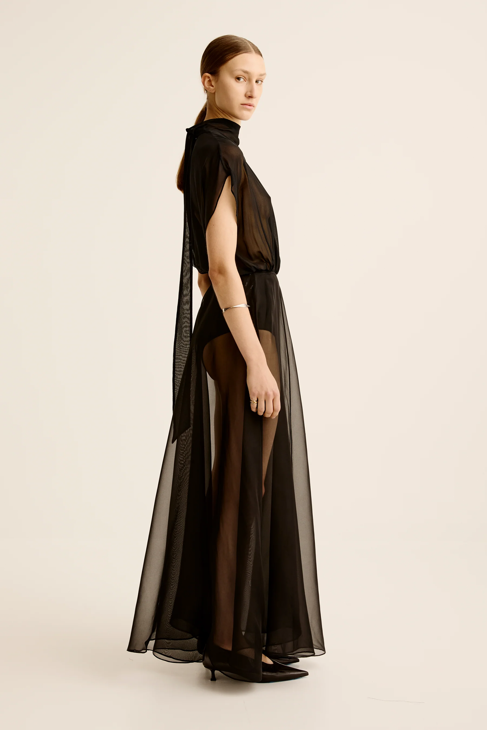 ESSE AIRE FULL SKIRT IN BLACK | THE NEW TREND