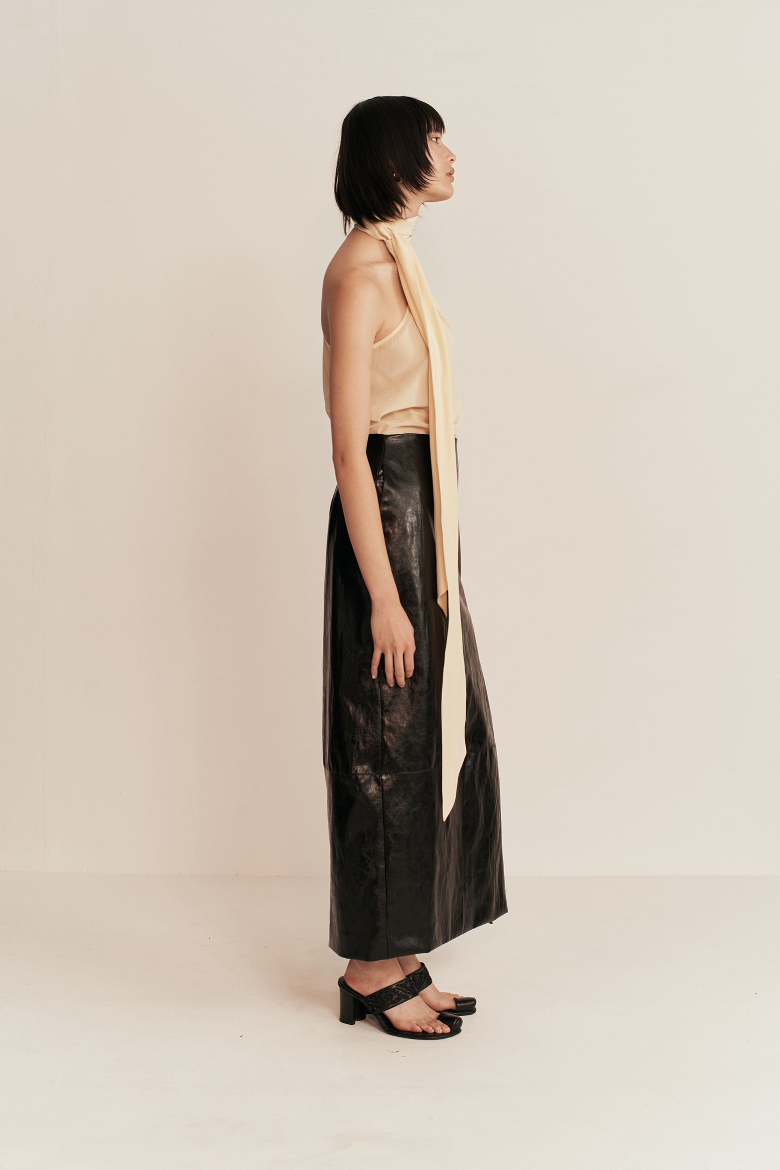 Black midi 2024 skirt australia