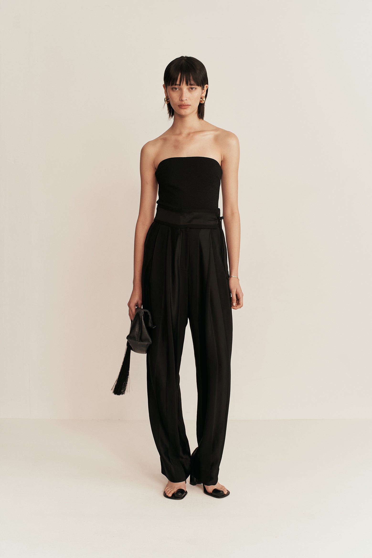 Esse Modus Pants in Black available at The New Trend Australia.