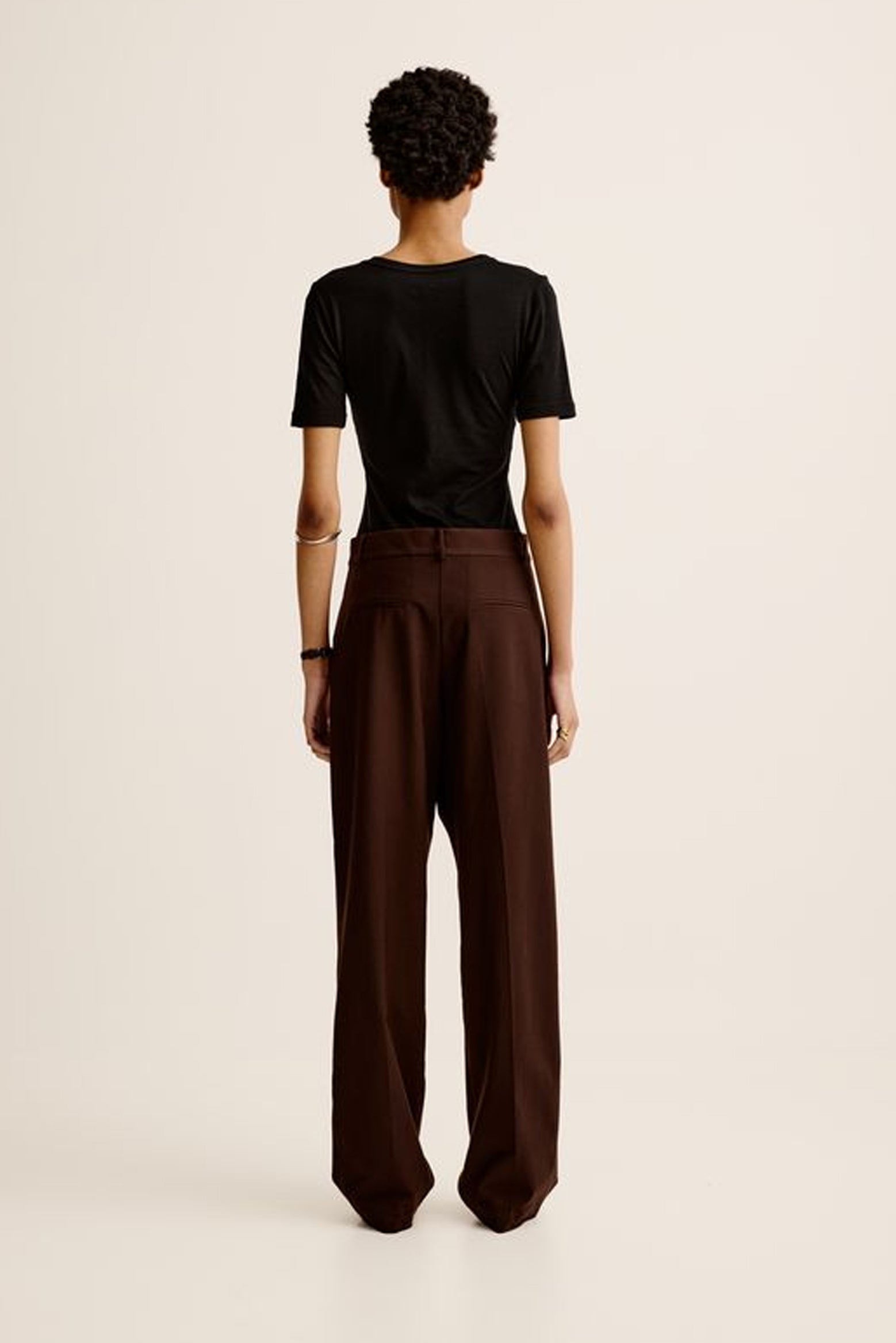 The Esse Onus Trouser in Espresso available at The New Trend Australia