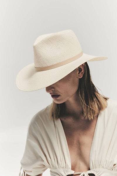 L'AppartementJANESSA LEONE HAT with PINハット - ハット