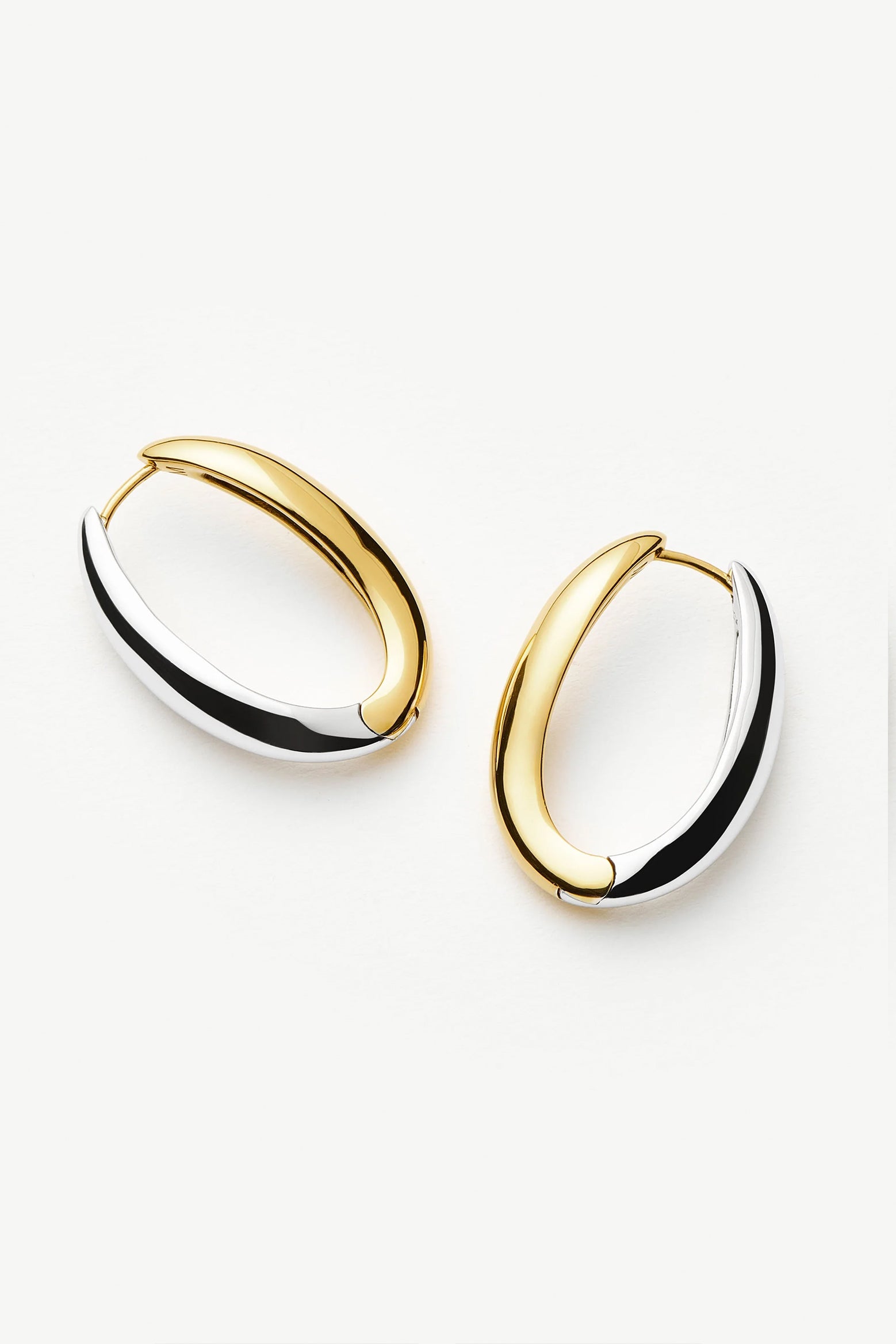 SAVI SIGNATURE SMALL HOOP EARRINGS