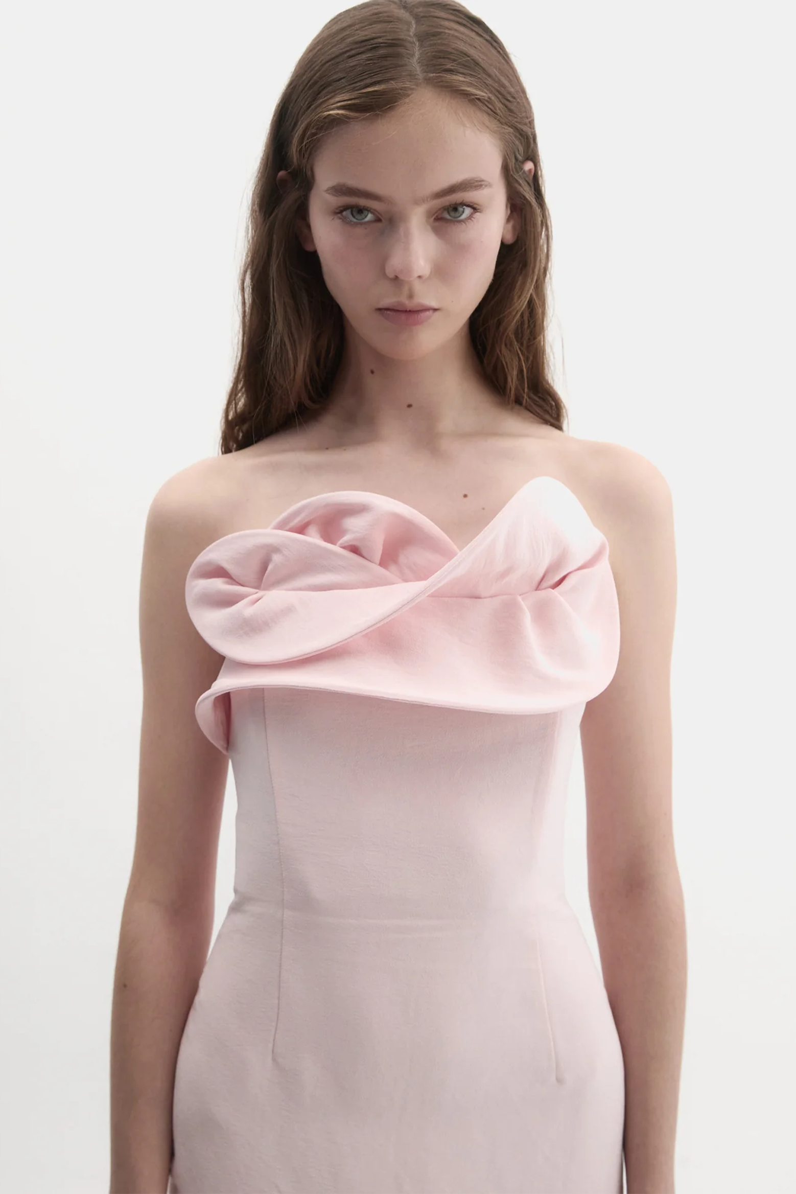 MAGDA BUTRYM STRAPLESS MIDI DRESS | THE NEW TREND