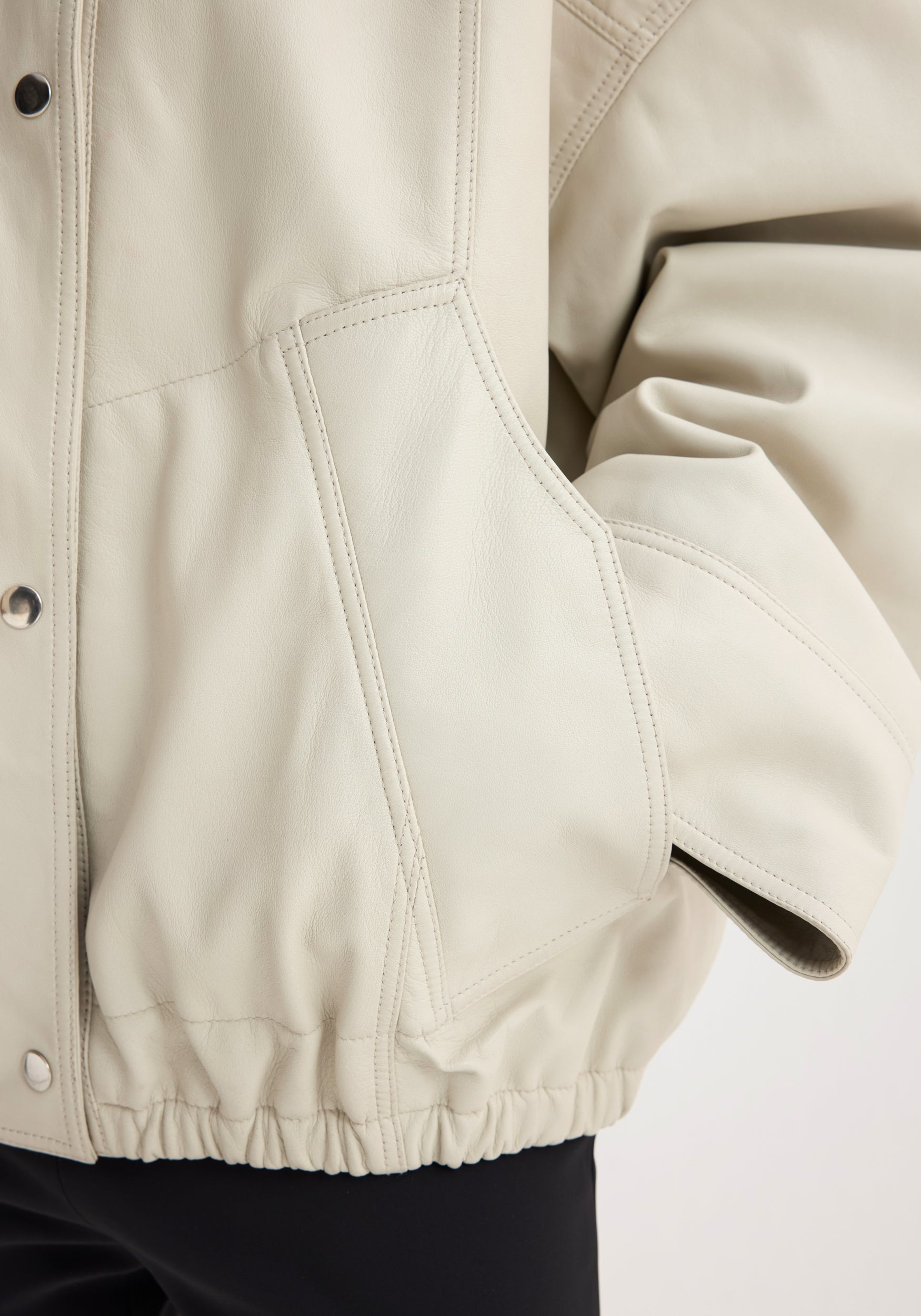 RÓHE LEATHER BOMBER JACKET | THE NEW TREND
