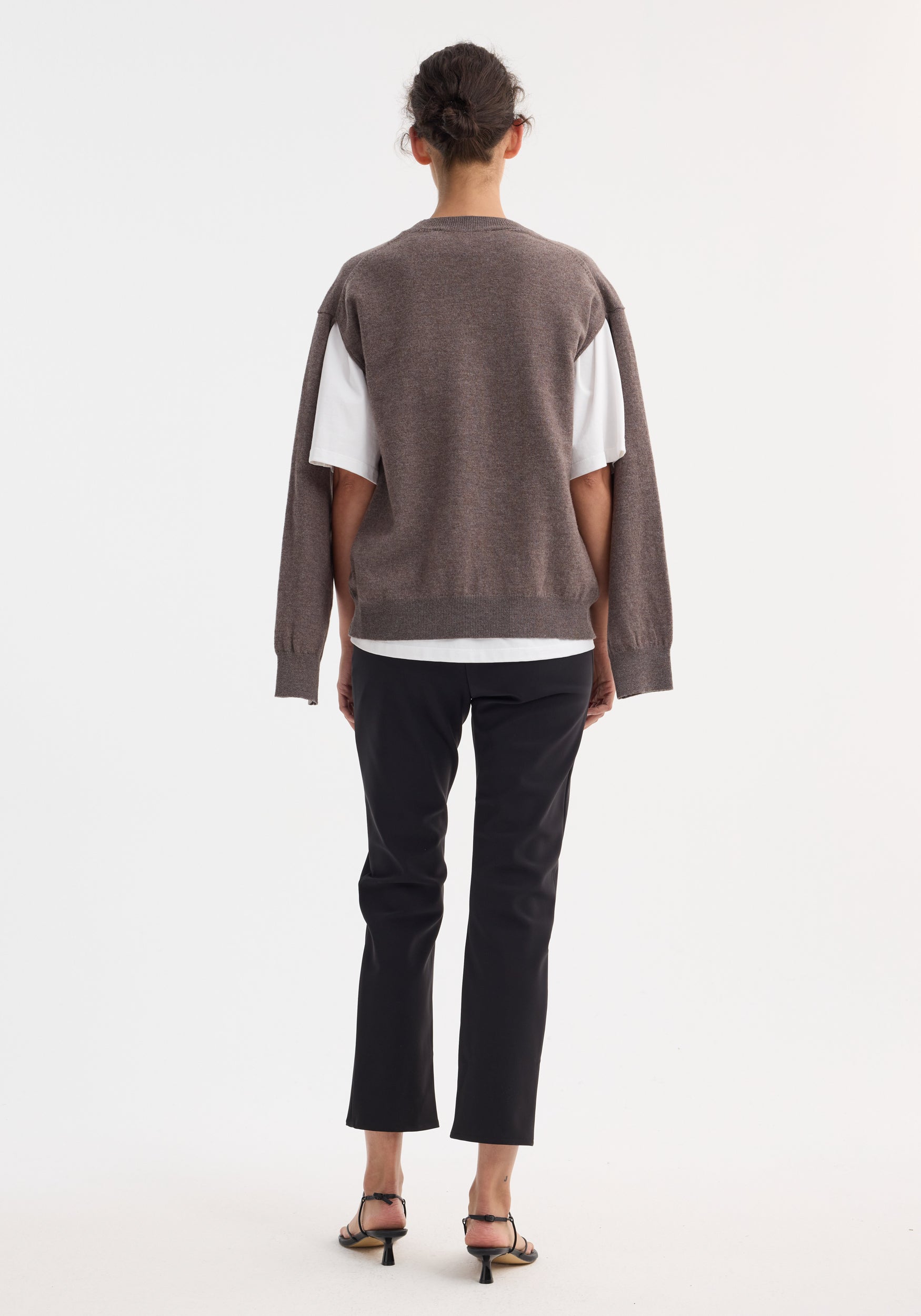 MULTIPLE-WAY DOUBLE-LAYERED TOP