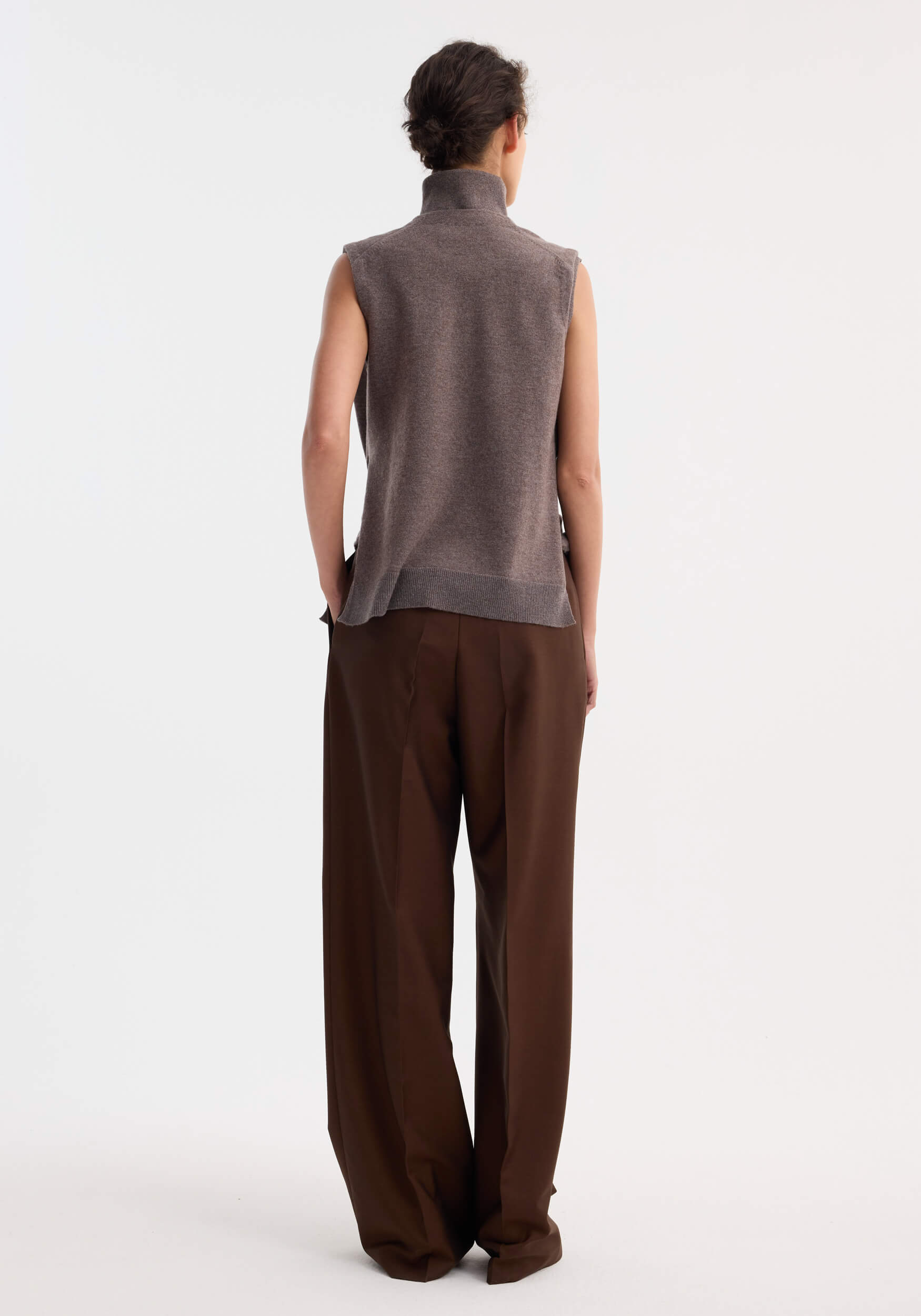 RÓHE MULTIPLE-WAY DOUBLE-LAYERED TOP | THE NEW TREND