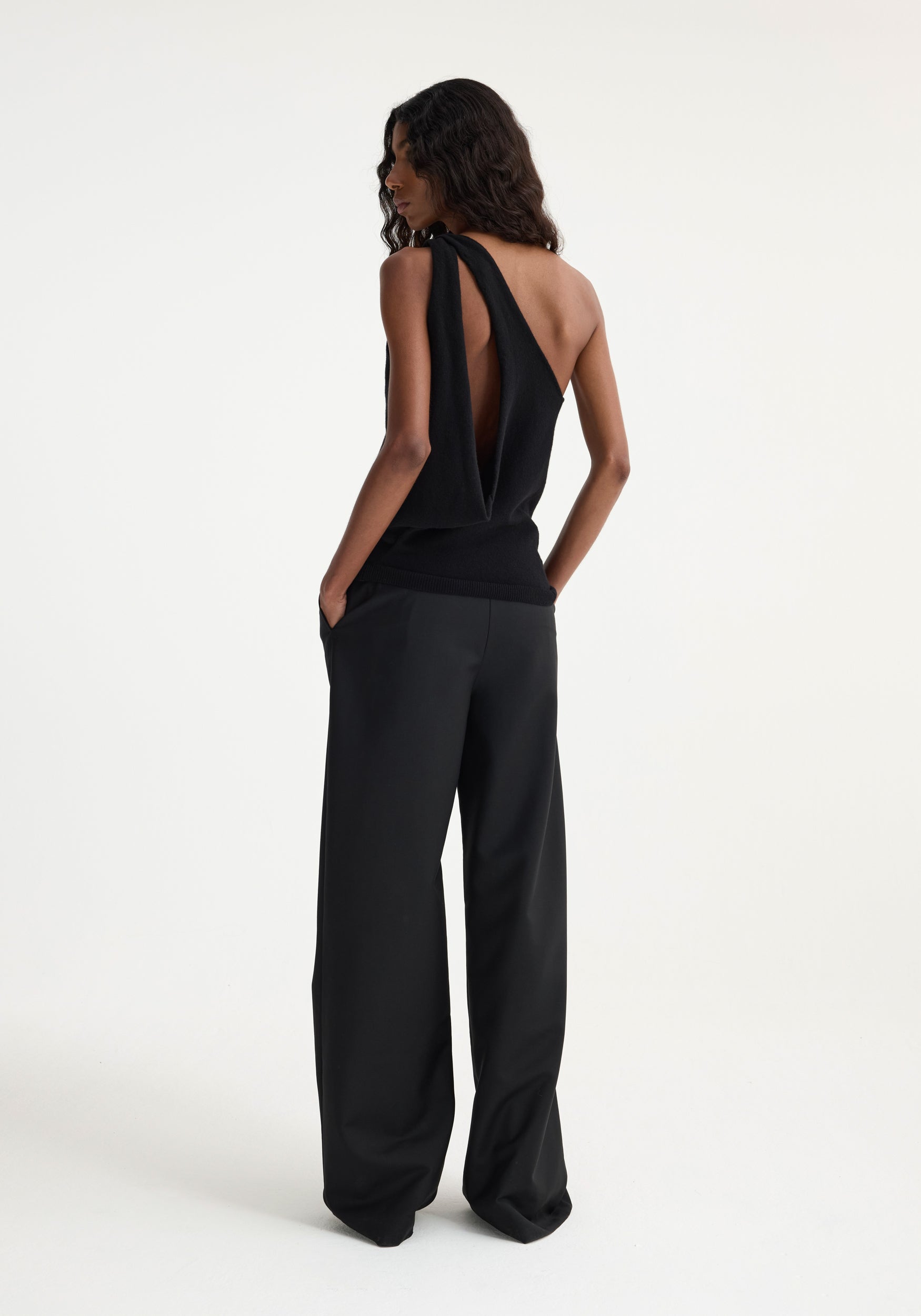 RÓHE SCULPTURAL OPEN BACK TOP | THE NEW TREND