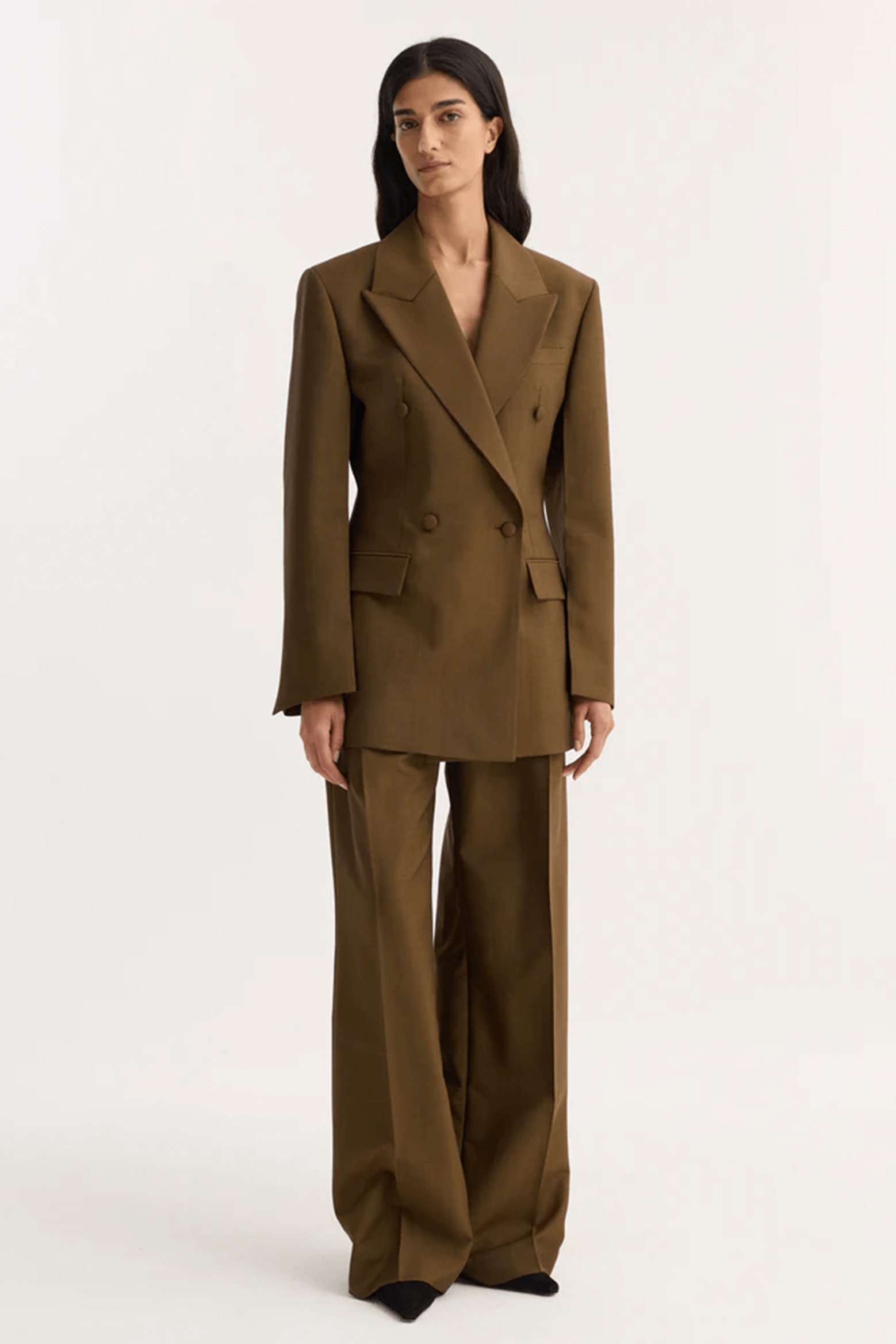 ROHE DOUBLE-BREASTED HOURGLASS BLAZER GOLDEN BROWN | THE NEW TREND
