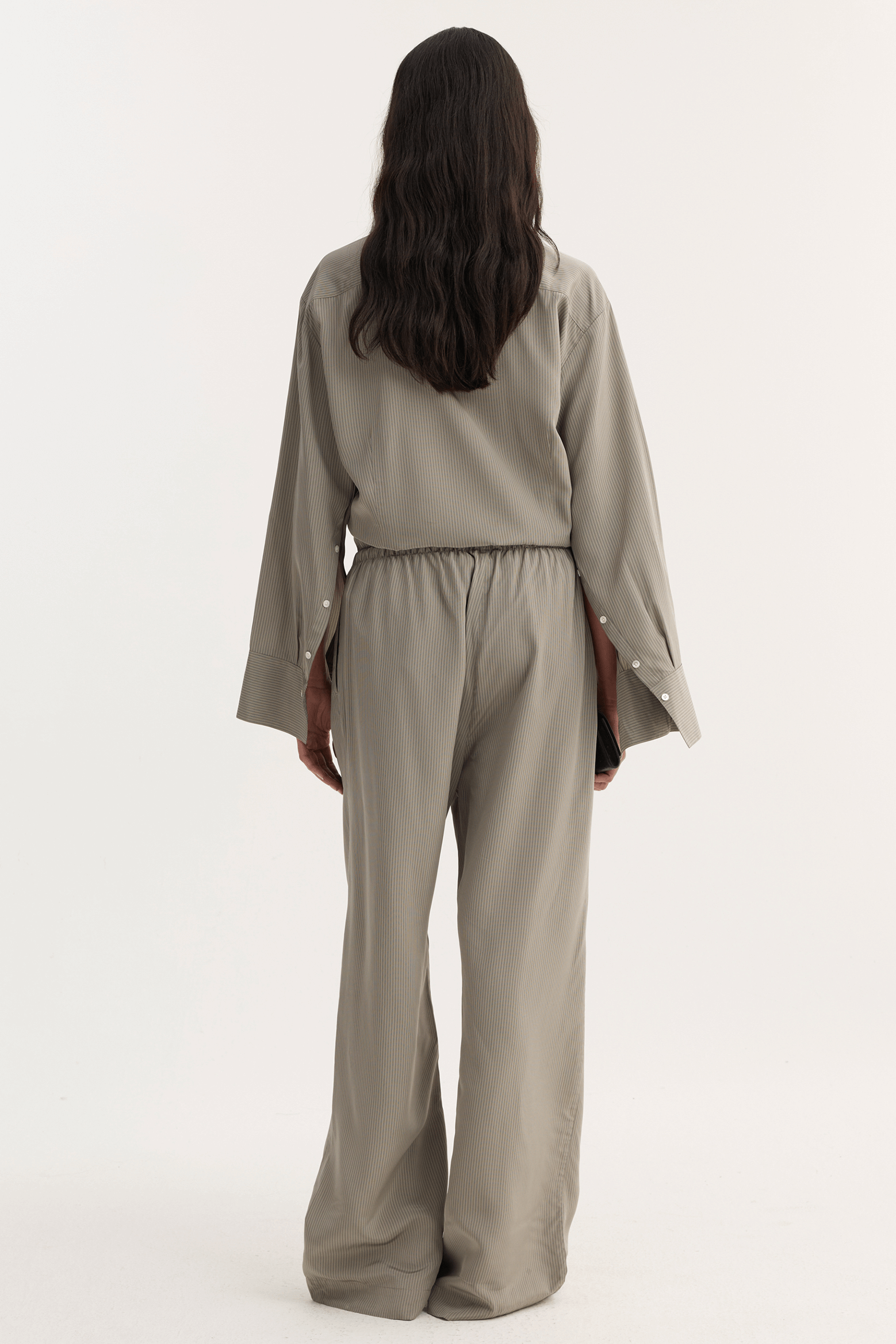 RÓHE RELAXED FLUID STRIPE TROUSERS LIGHT GREY | THE NEW TREND