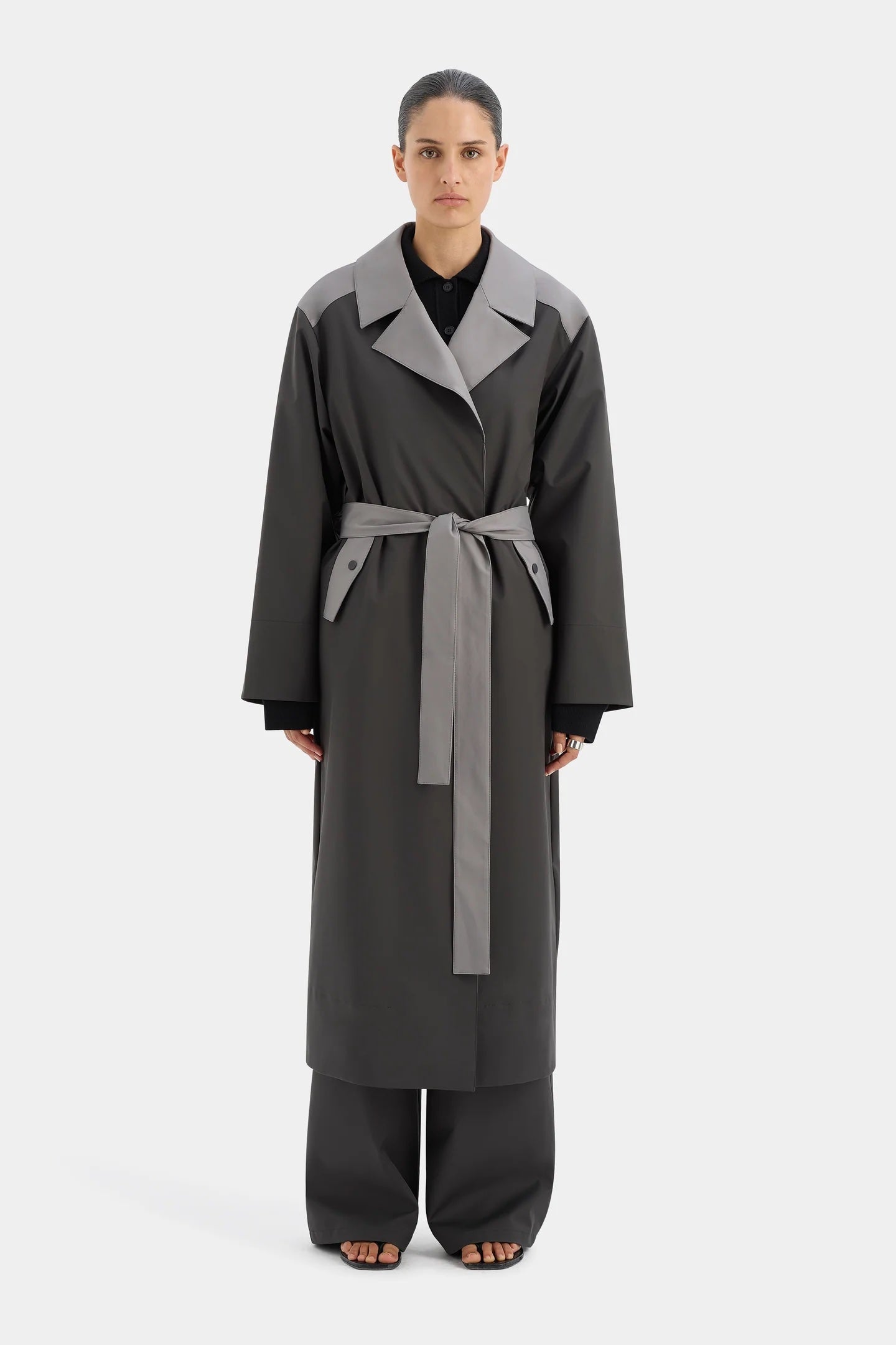 SIR Wesley Trench in Charcoal | The New Trend